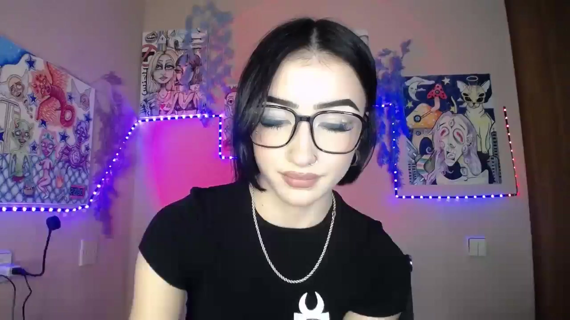 Gallery image thumbnail from Young_Evil's myfreecams stream on, 01/08/2026, 14:39 image 7 of 20