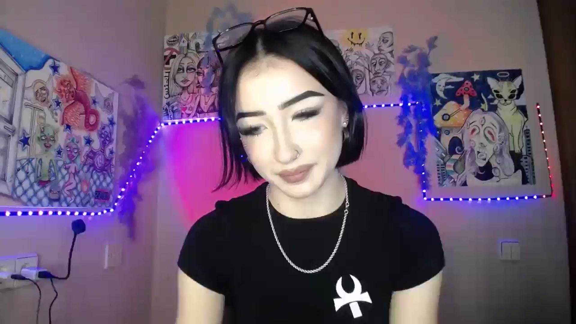 Gallery image thumbnail from Young_Evil's myfreecams stream on, 01/08/2026, 15:22 image 12 of 20