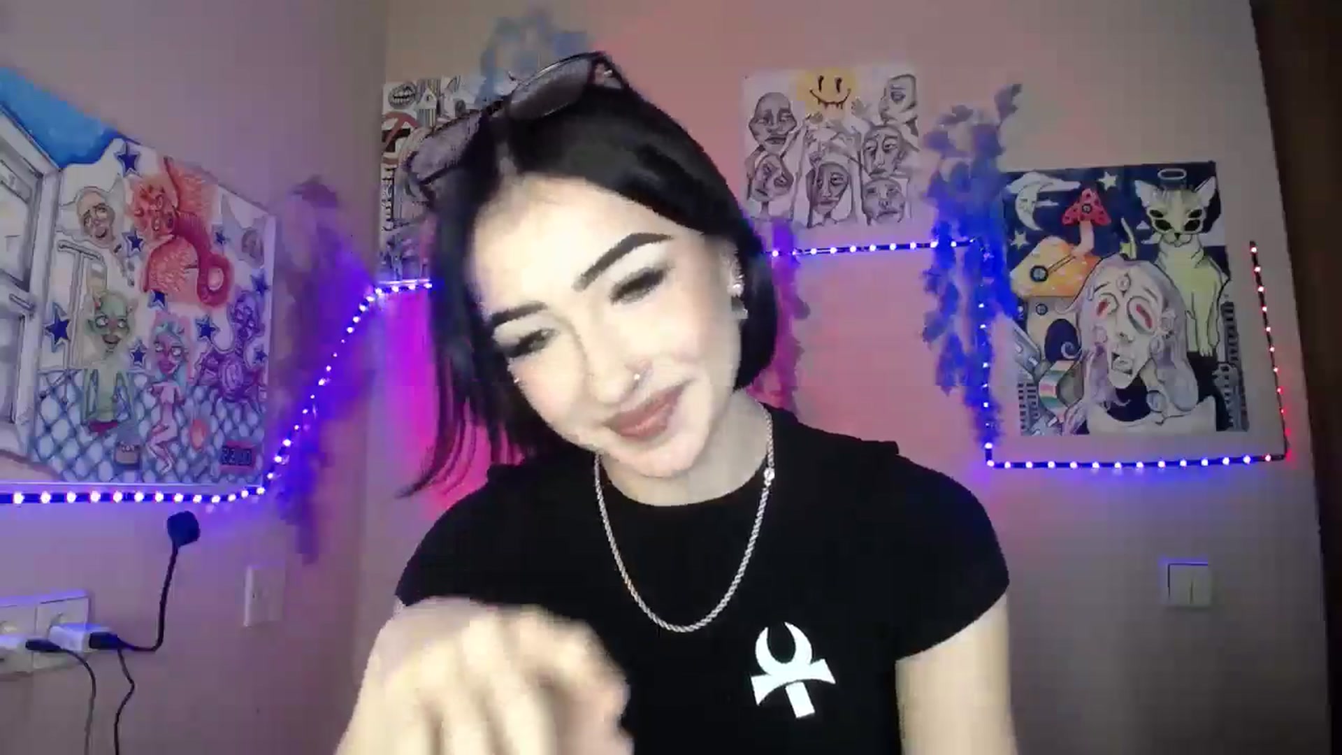 Gallery image thumbnail from Young_Evil's myfreecams stream on, 01/08/2026, 15:22 image 11 of 20