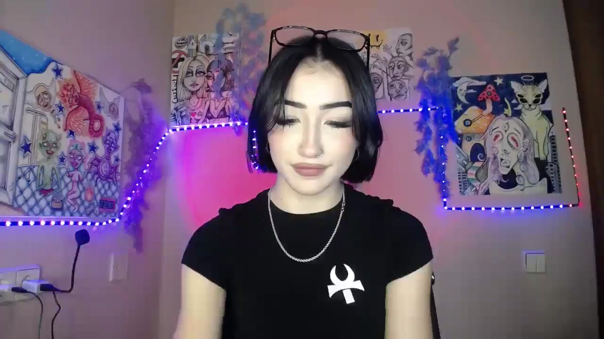 Gallery image thumbnail from Young_Evil's myfreecams stream on, 01/08/2026, 15:22 image 6 of 20