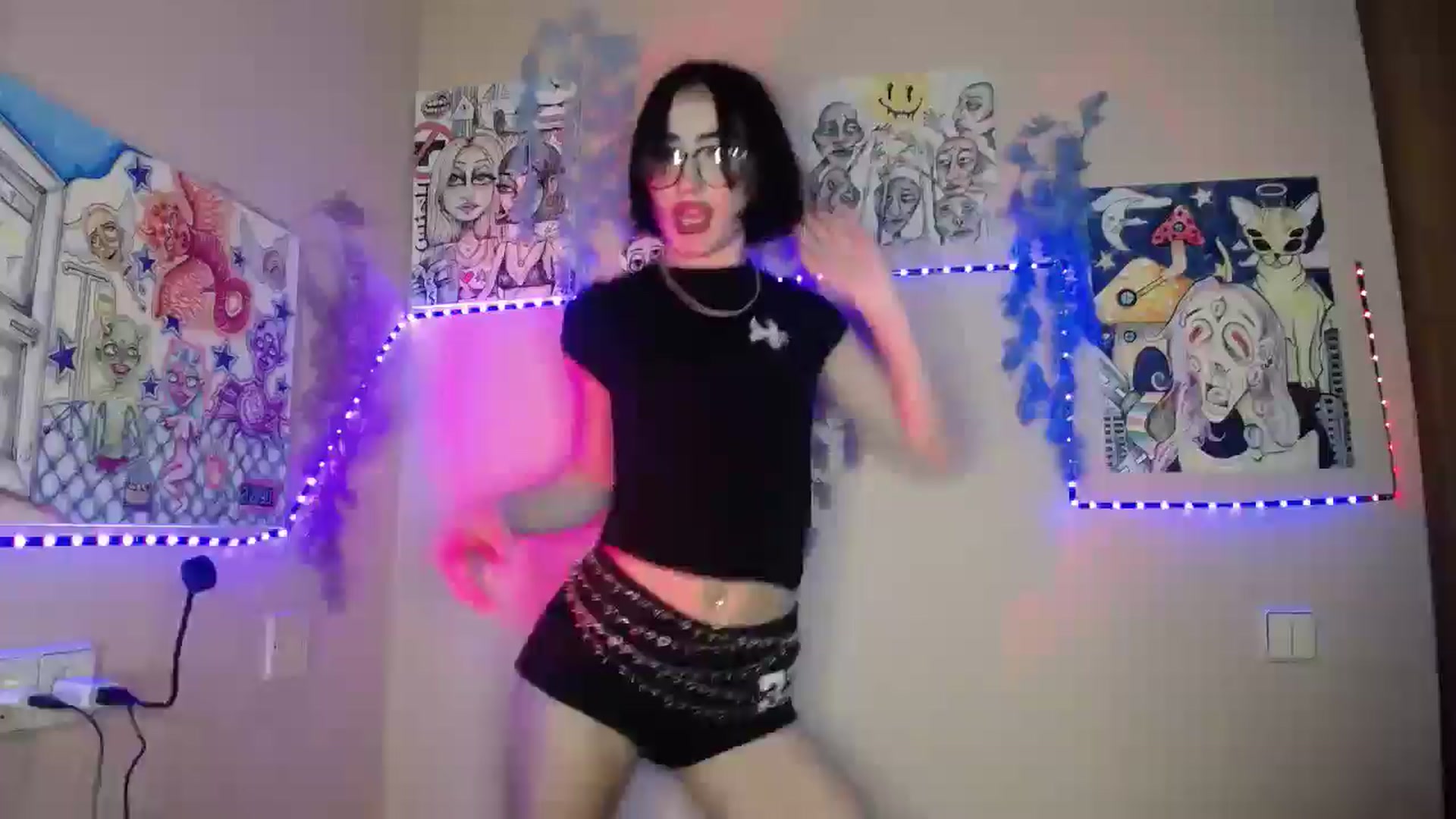 Gallery image thumbnail from Young_Evil's myfreecams stream on, 01/08/2026, 15:22 image 5 of 20