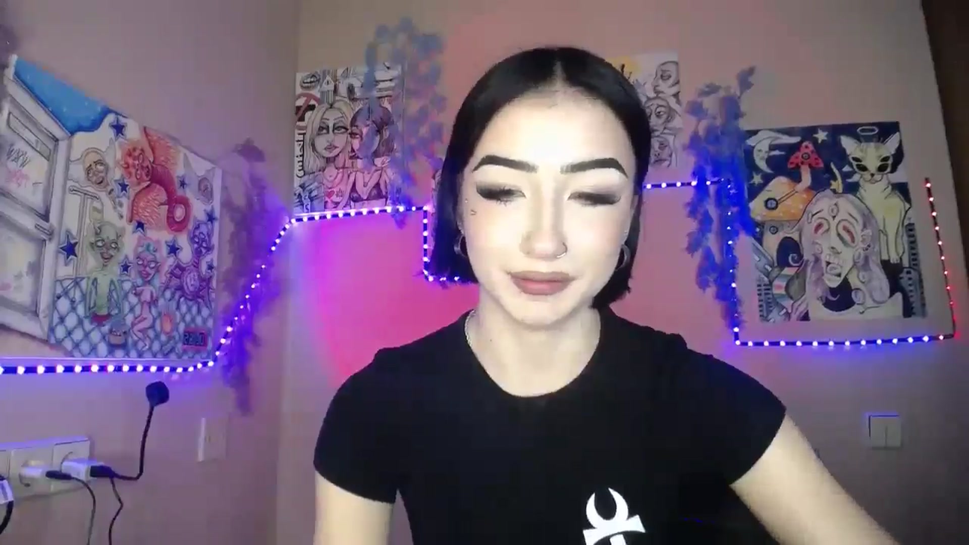 Gallery image thumbnail from Young_Evil's myfreecams stream on, 01/08/2026, 16:03 image 12 of 20