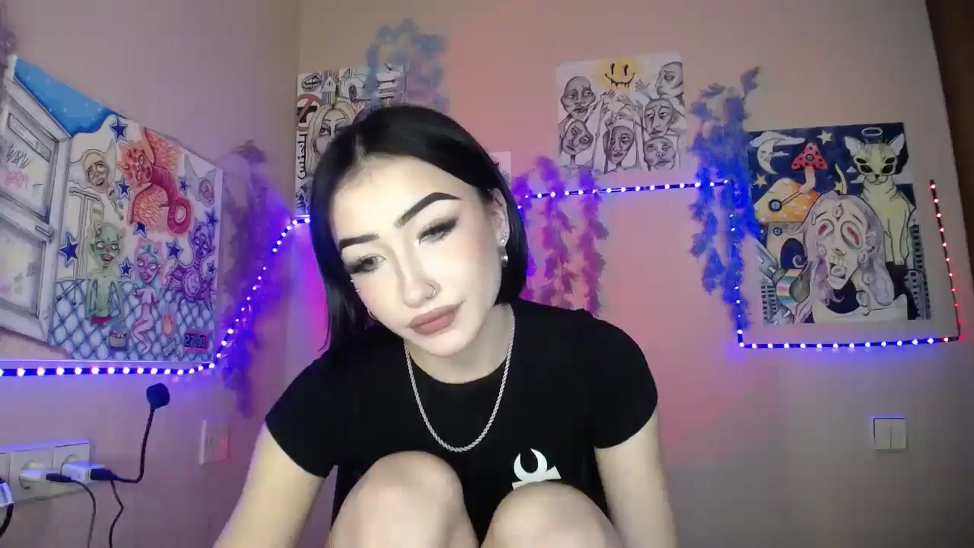Gallery image thumbnail from Young_Evil's myfreecams stream on, 01/08/2026, 16:38 image 8 of 20