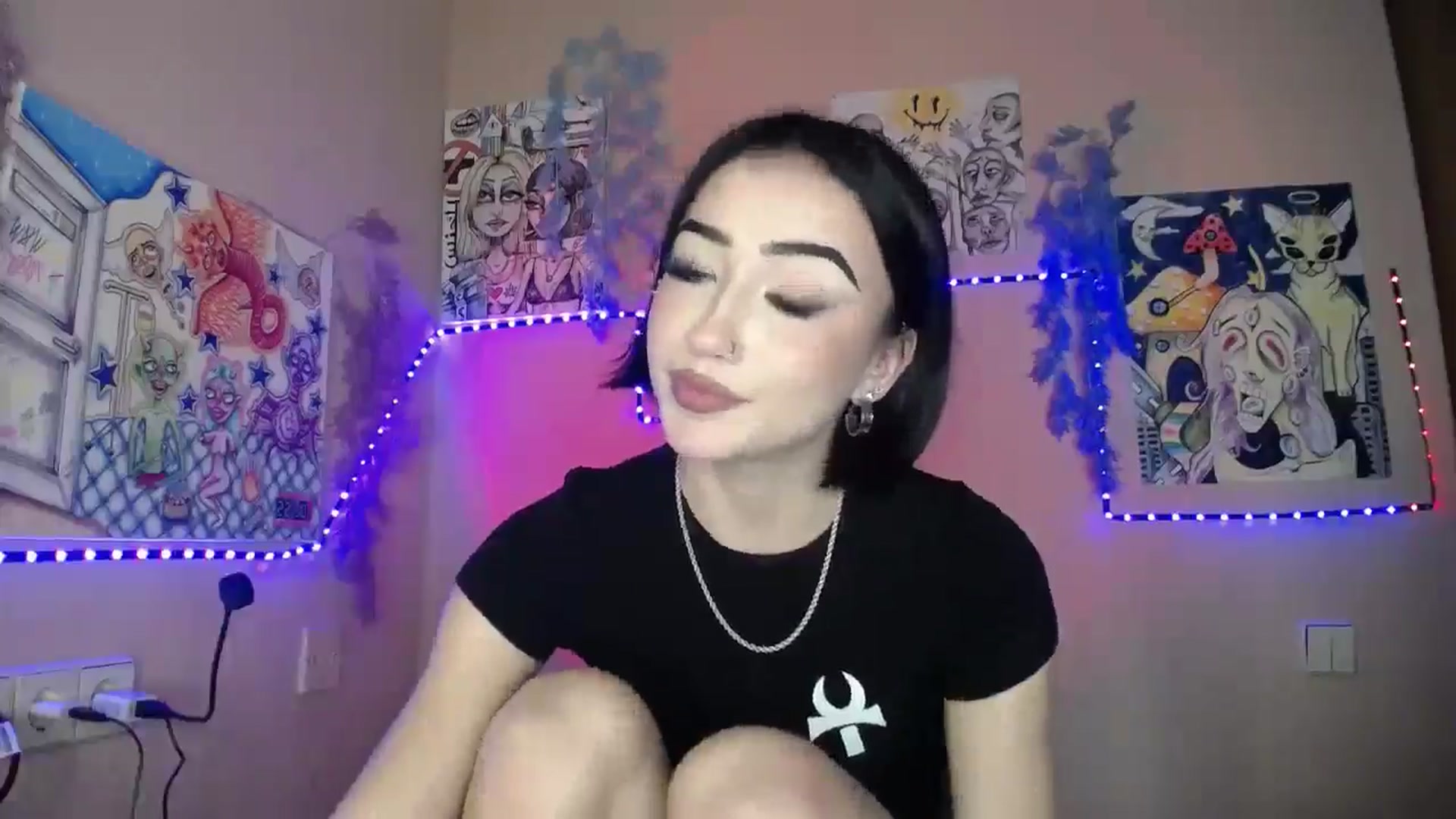 Gallery image thumbnail from Young_Evil's myfreecams stream on, 01/08/2026, 16:38 image 6 of 20
