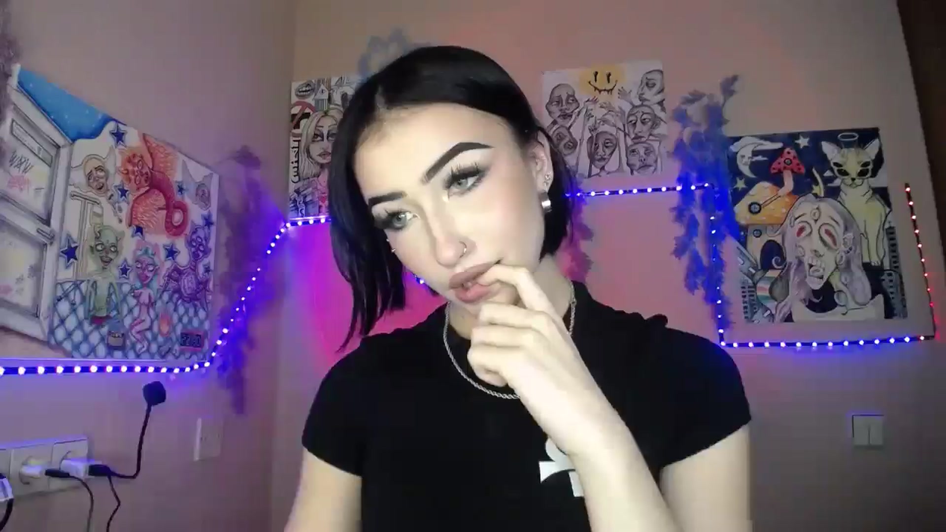 Gallery image thumbnail from Young_Evil's myfreecams stream on, 01/08/2026, 17:10 image 19 of 20