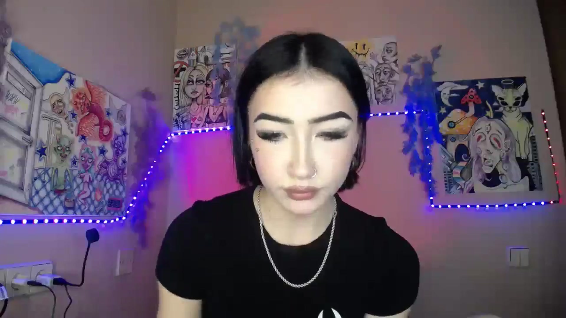 Gallery image thumbnail from Young_Evil's myfreecams stream on, 01/08/2026, 17:10 image 17 of 20