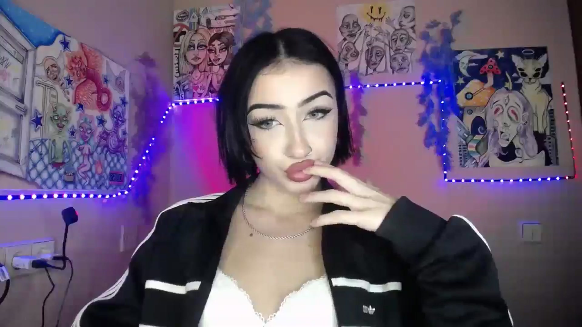 Gallery image thumbnail from Young_Evil's myfreecams stream on, 01/09/2026, 17:08 image 13 of 20