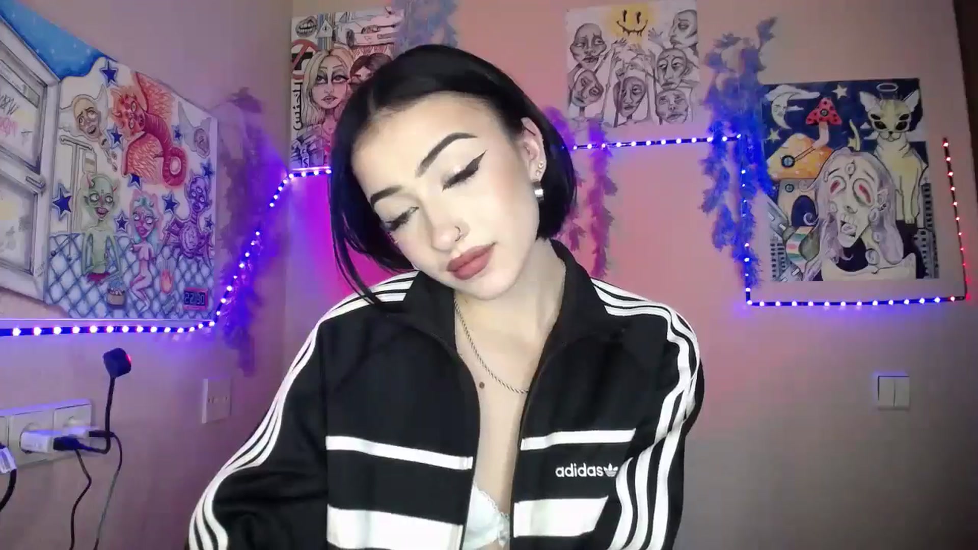 Gallery image thumbnail from Young_Evil's myfreecams stream on, 01/09/2026, 17:08 image 10 of 20