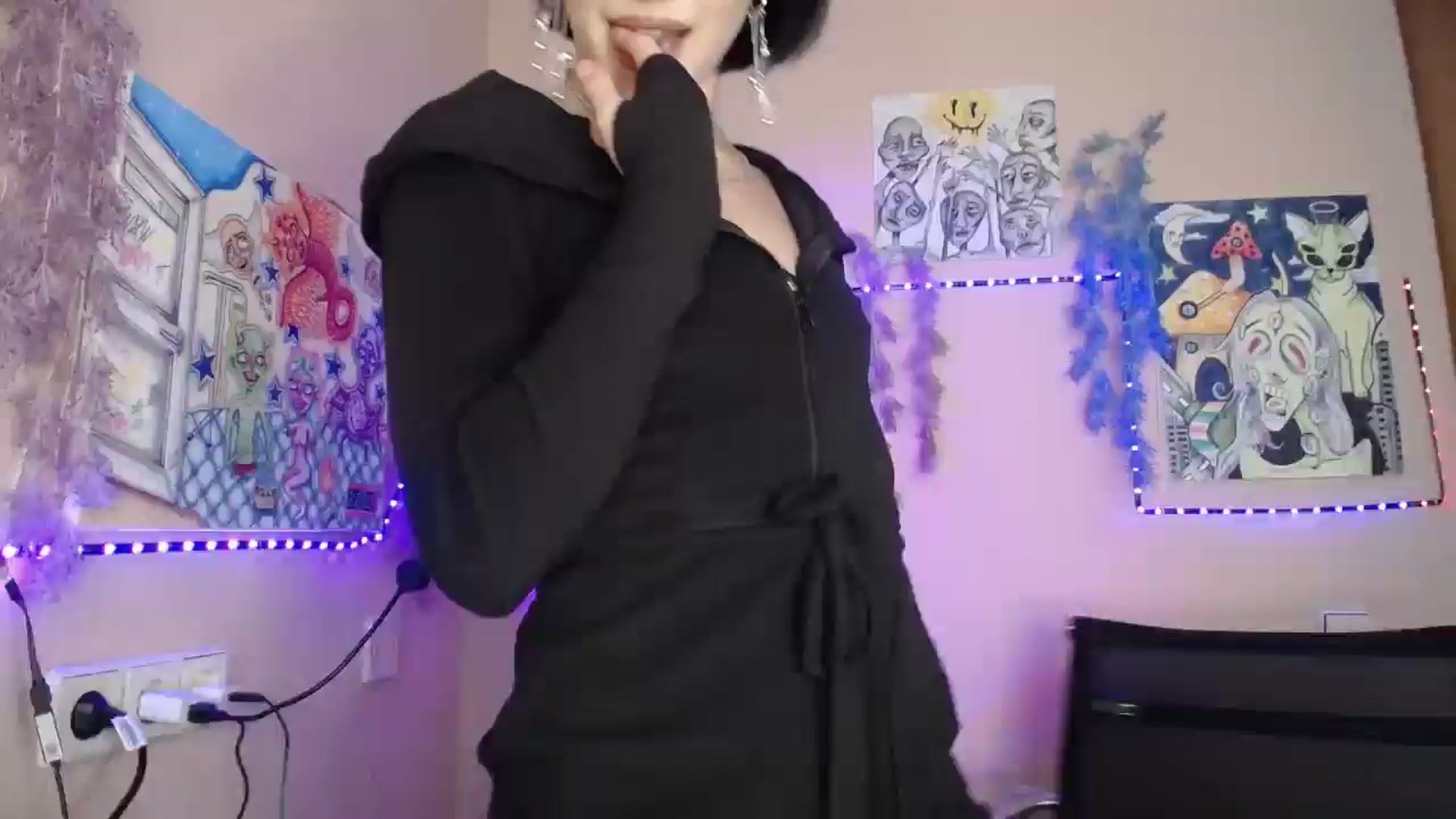 Gallery image thumbnail from Young_Evil's myfreecams stream on, 01/12/2026, 12:46 image 16 of 20