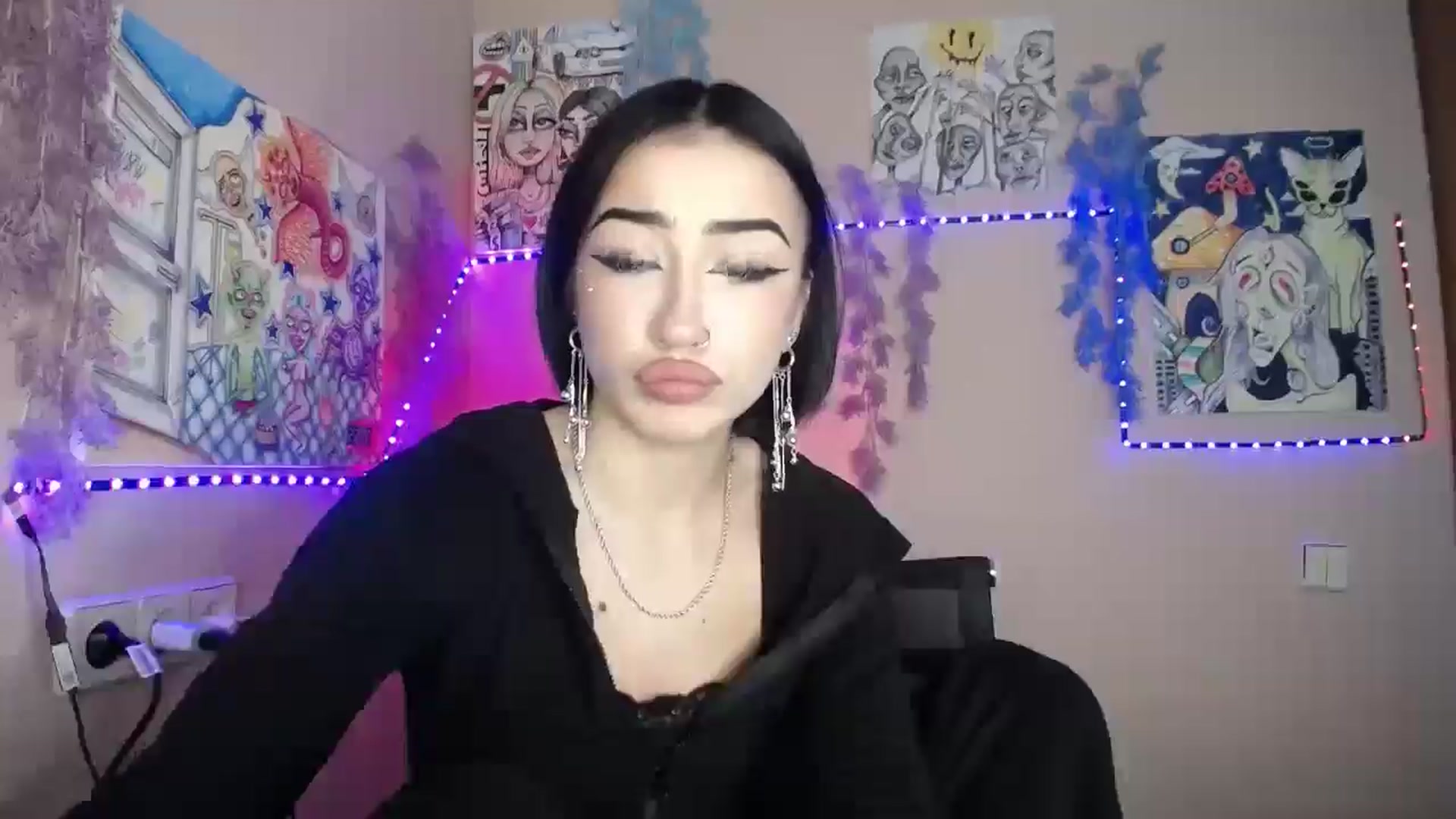 Gallery image thumbnail from Young_Evil's myfreecams stream on, 01/12/2026, 13:38 image 15 of 20