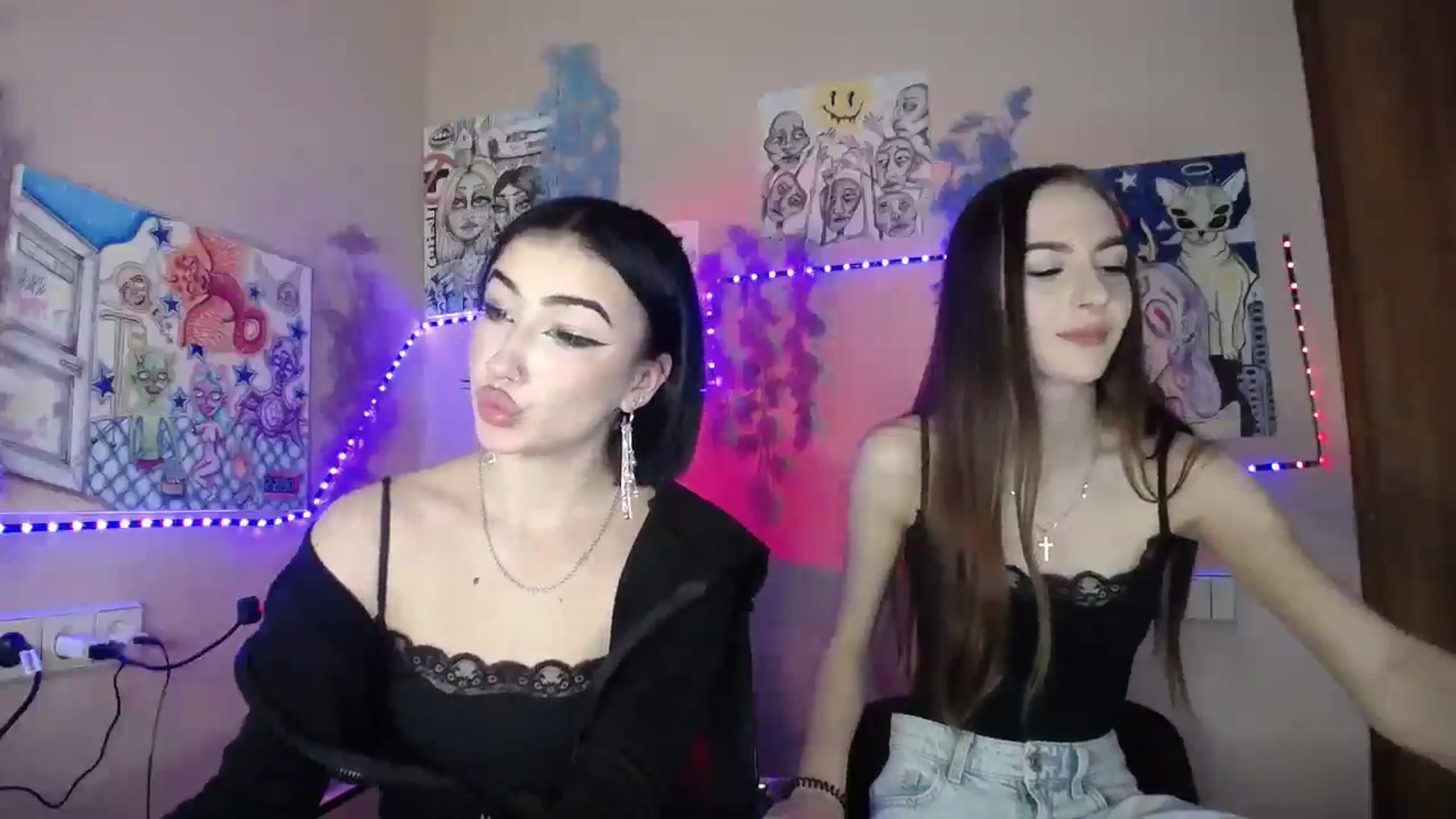Gallery image thumbnail from Young_Evil's myfreecams stream on, 01/12/2026, 15:02 image 6 of 20