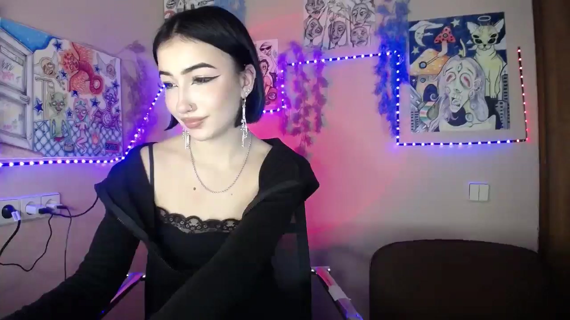 Gallery image thumbnail from Young_Evil's myfreecams stream on, 01/12/2026, 17:09 image 9 of 20