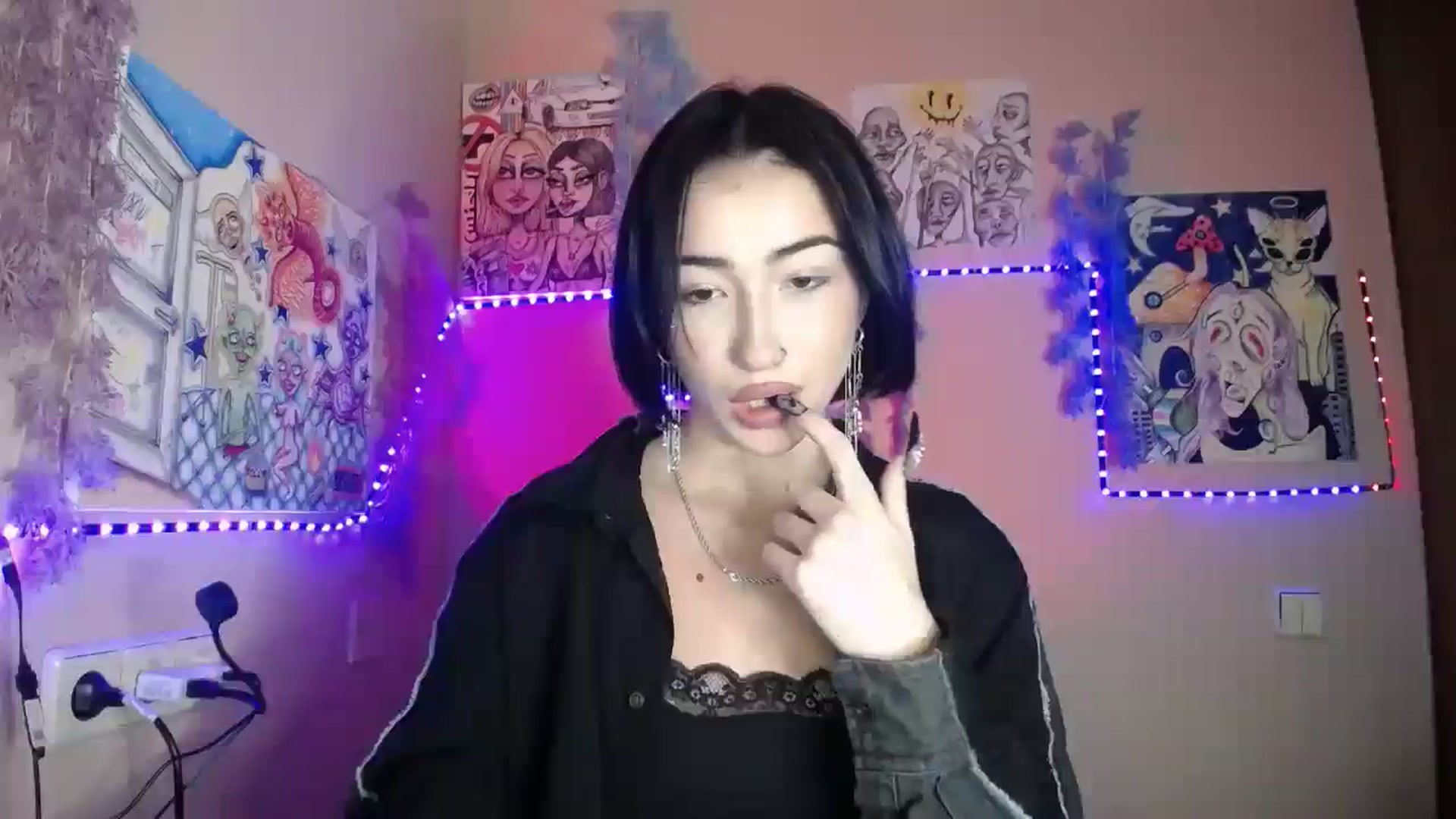 Gallery image thumbnail from Young_Evil's myfreecams stream on, 01/14/2026, 17:32 image 10 of 20