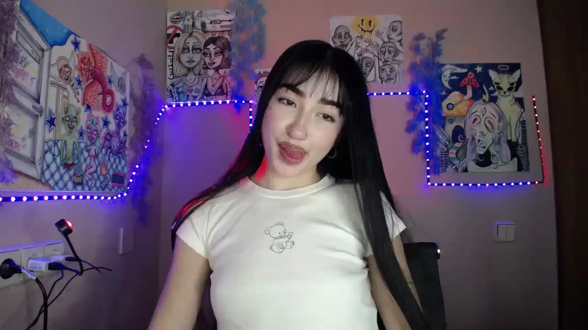 Gallery image thumbnail from Young_Evil's myfreecams stream on, 01/16/2026, 14:18 image 16 of 20