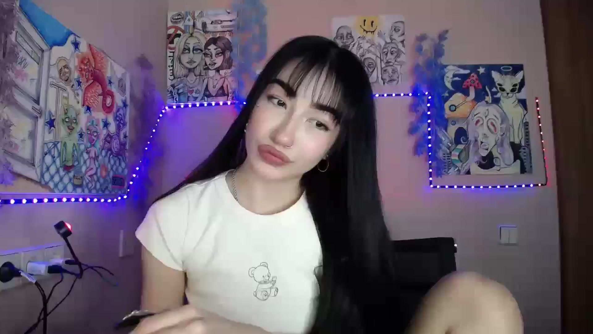 Gallery image thumbnail from Young_Evil's myfreecams stream on, 01/16/2026, 14:18 image 1 of 20