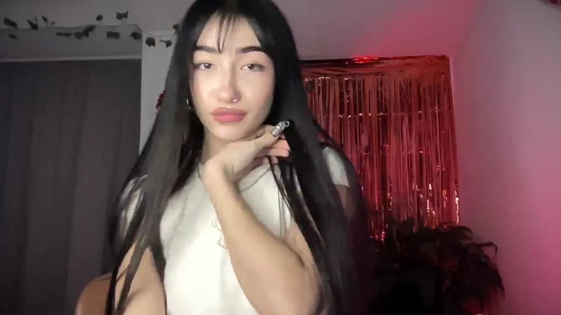 Gallery image thumbnail from Young_Evil's myfreecams stream on, 01/16/2026, 19:22 image 5 of 20