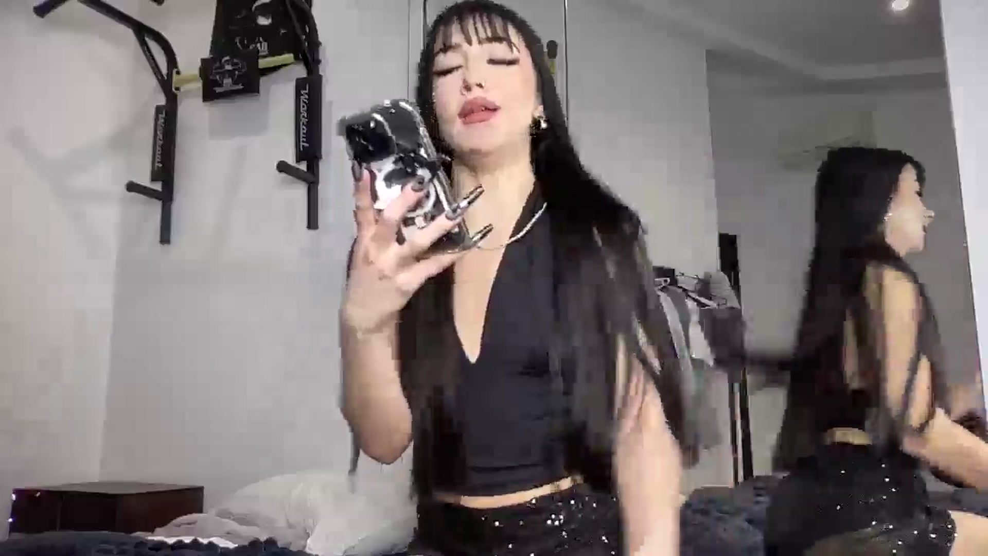 Gallery image thumbnail from Young_Evil's myfreecams stream on, 01/17/2026, 16:20 image 14 of 20