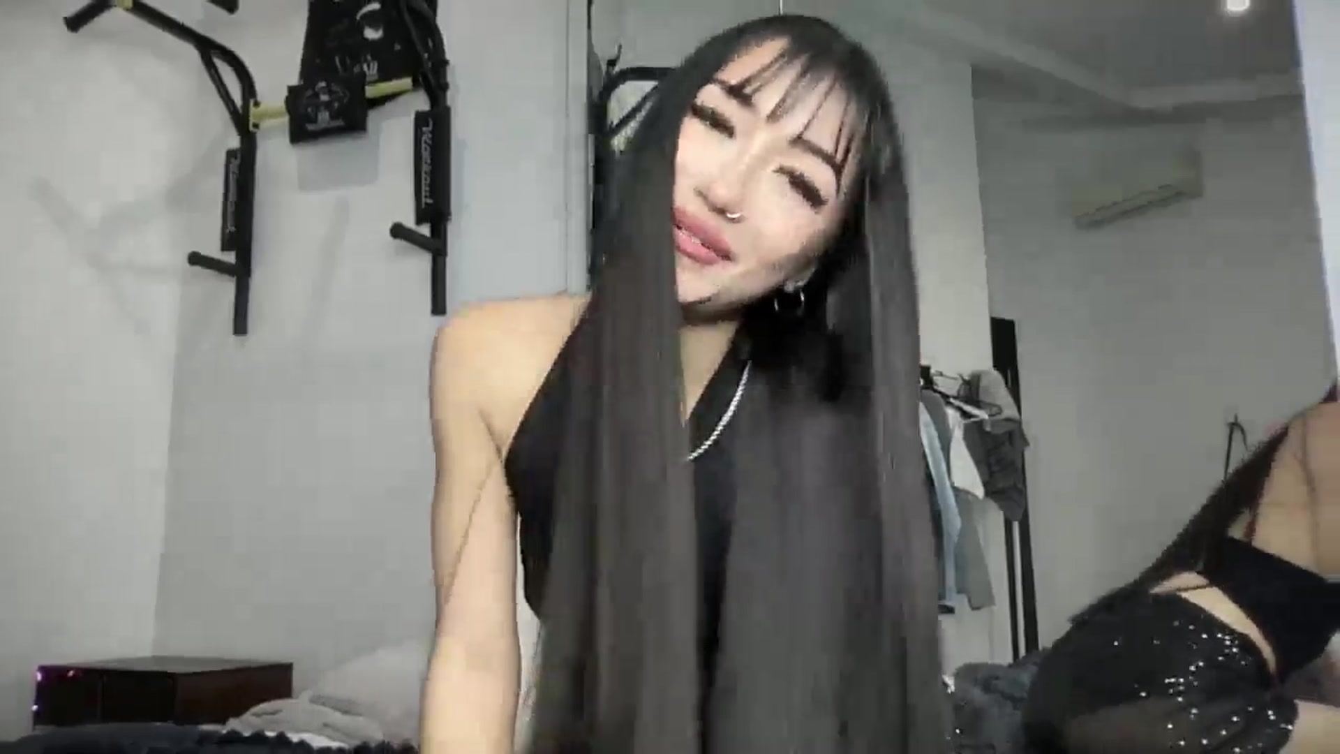 Gallery image thumbnail from Young_Evil's myfreecams stream on, 01/17/2026, 16:38 image 15 of 20