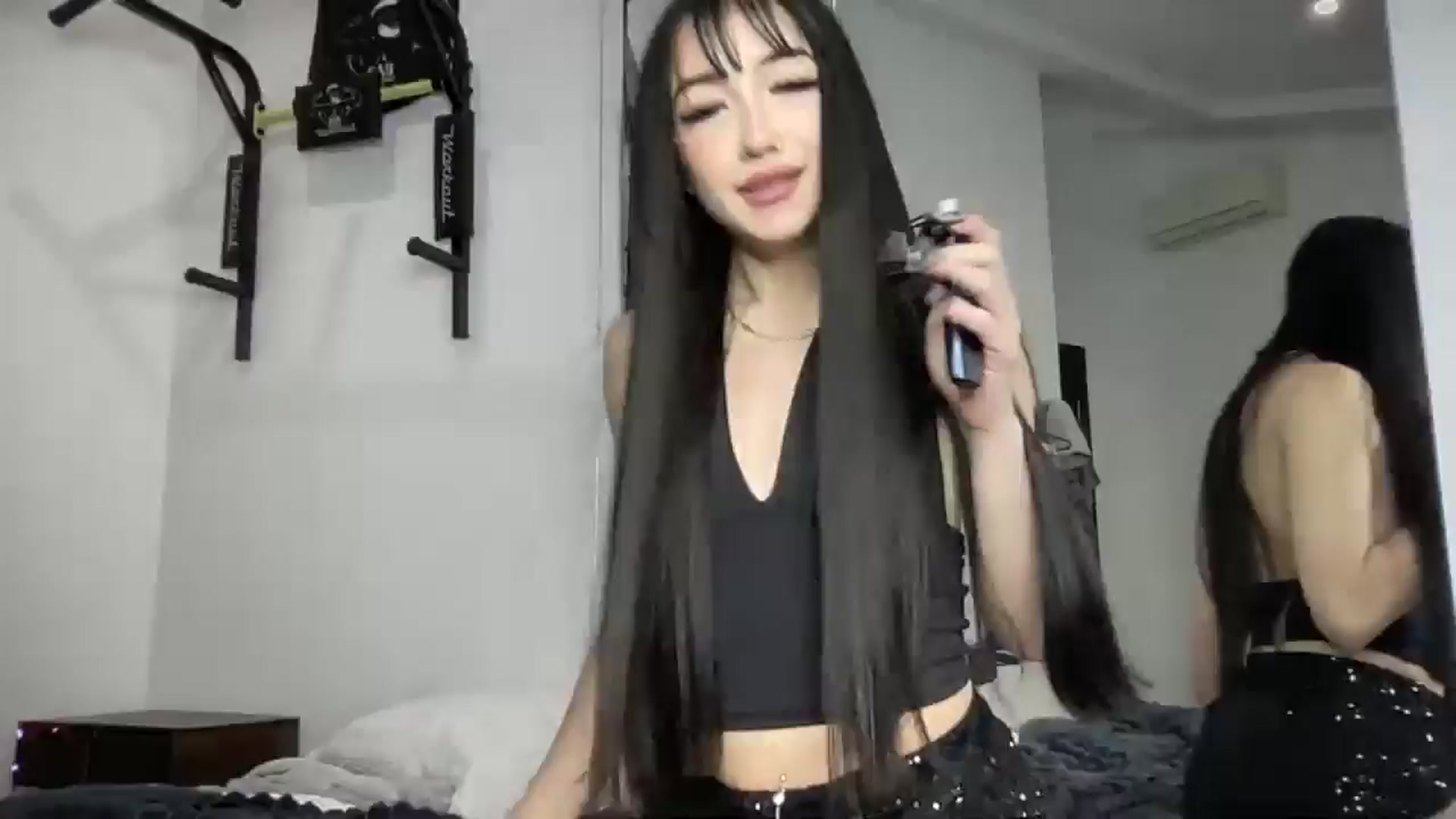 Gallery image thumbnail from Young_Evil's myfreecams stream on, 01/17/2026, 16:38 image 1 of 20