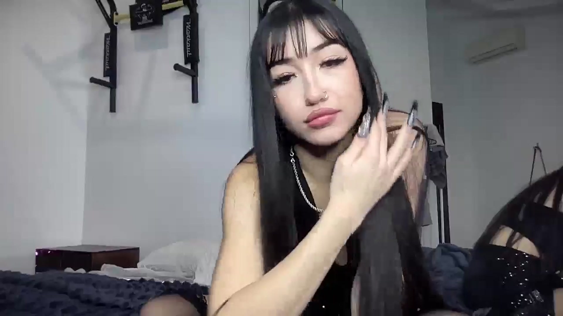 Gallery image thumbnail from Young_Evil's myfreecams stream on, 01/17/2026, 18:23 image 17 of 20