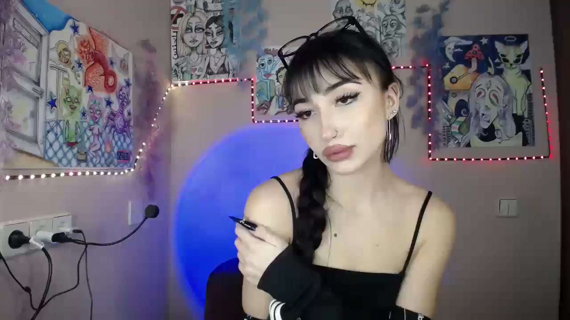 Gallery image thumbnail from Young_Evil's myfreecams stream on, 02/13/2026, 14:56 image 10 of 20