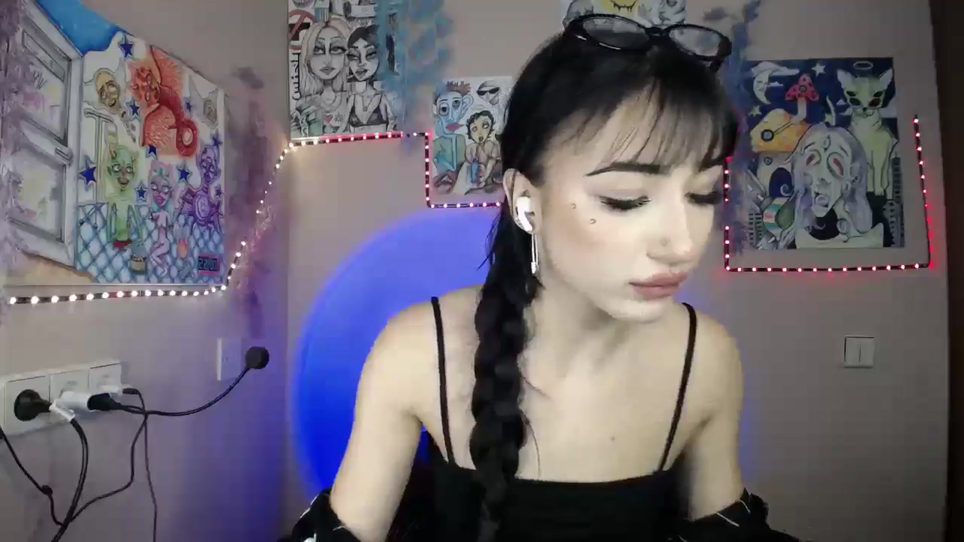 Gallery image thumbnail from Young_Evil's myfreecams stream on, 02/13/2026, 14:56 image 8 of 20
