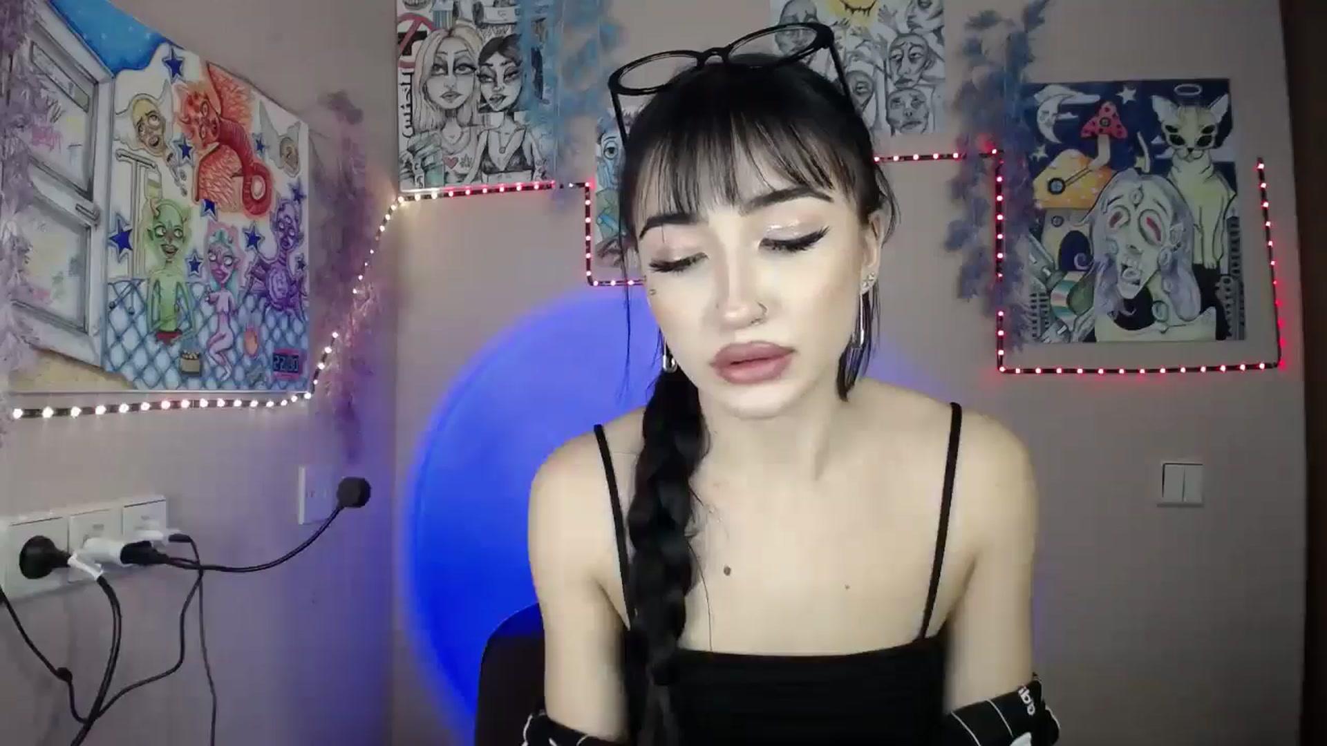 Gallery image thumbnail from Young_Evil's myfreecams stream on, 02/13/2026, 14:56 image 3 of 20