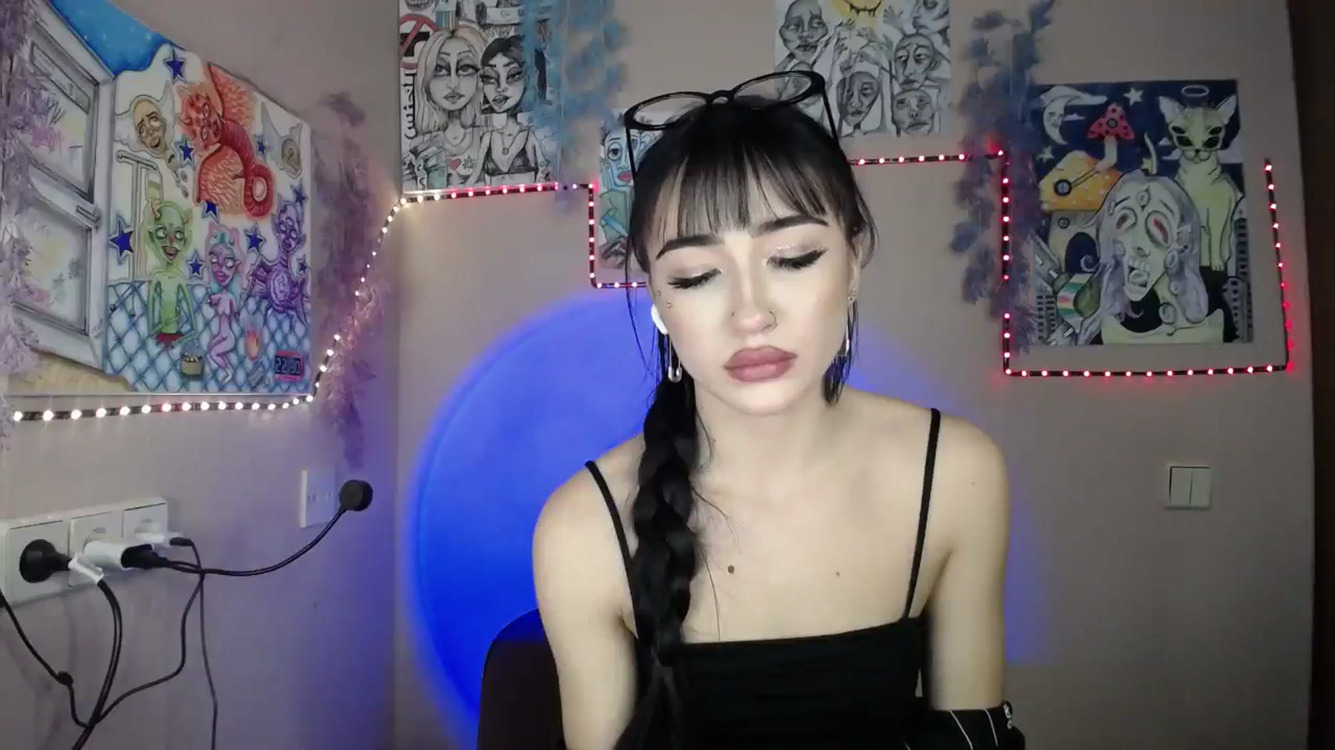 Gallery image thumbnail from Young_Evil's myfreecams stream on, 02/13/2026, 14:56 image 14 of 20