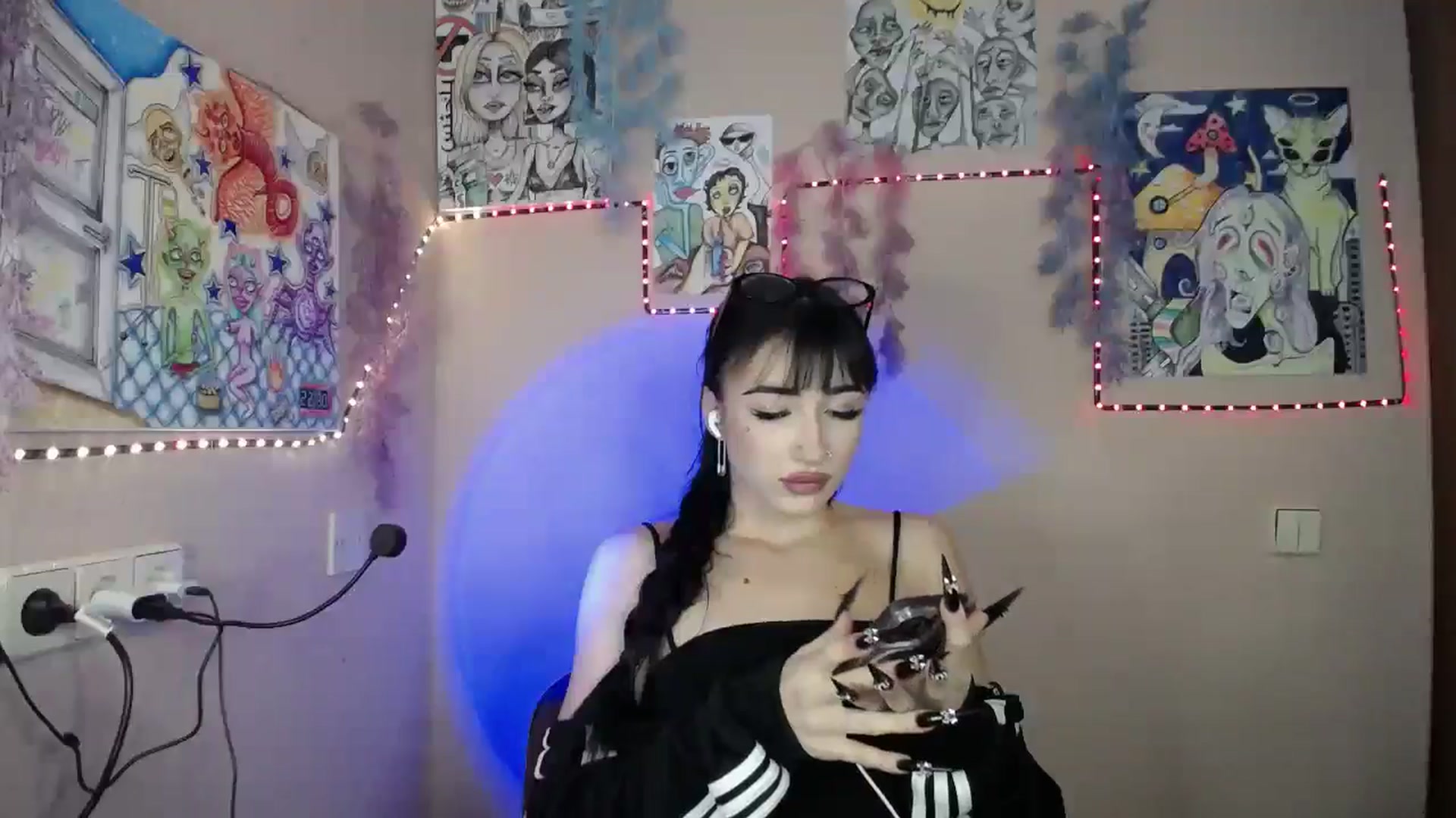 Gallery image thumbnail from Young_Evil's myfreecams stream on, 02/13/2026, 14:56 image 5 of 20