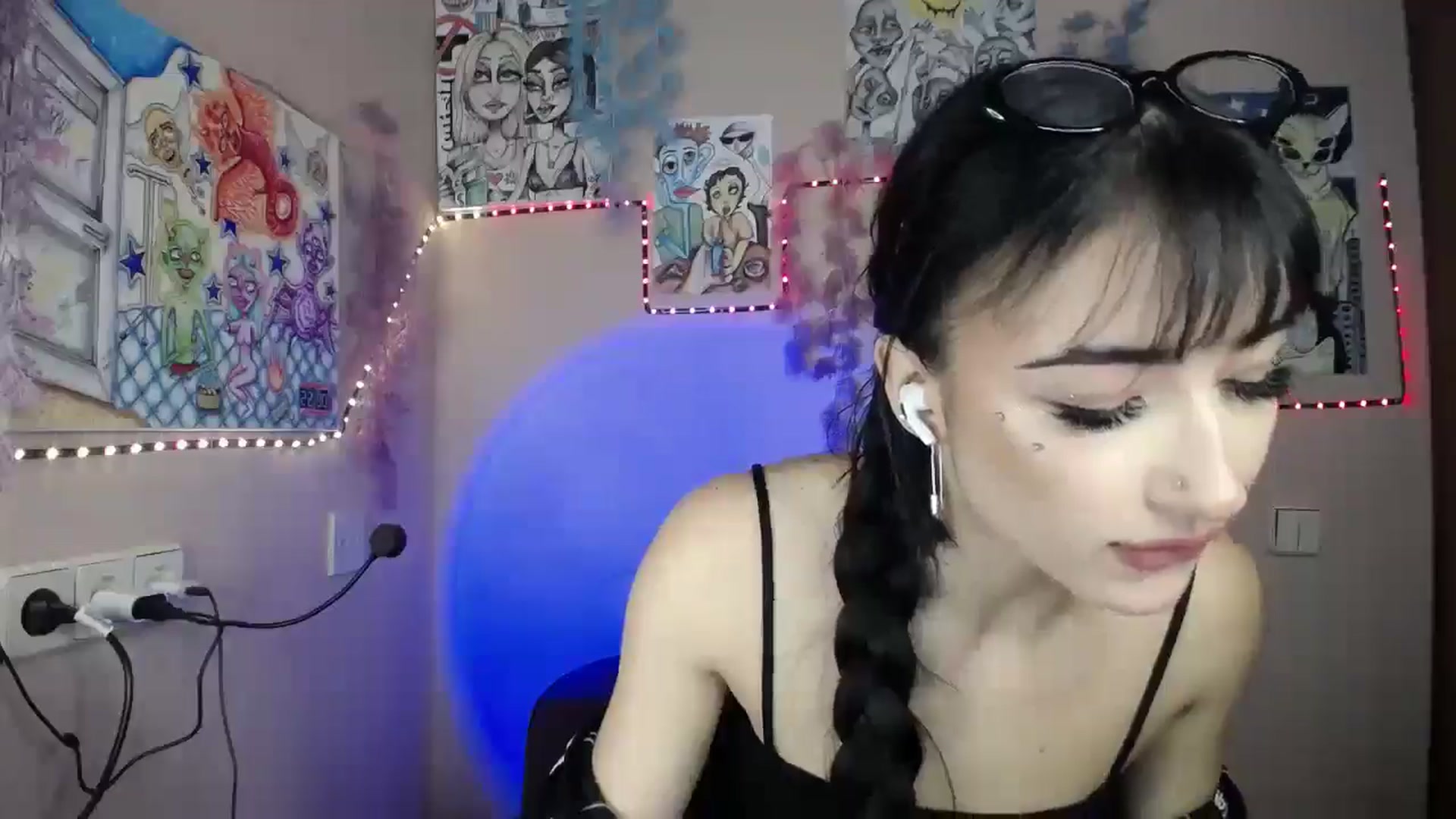 Gallery image thumbnail from Young_Evil's myfreecams stream on, 02/13/2026, 14:56 image 7 of 20