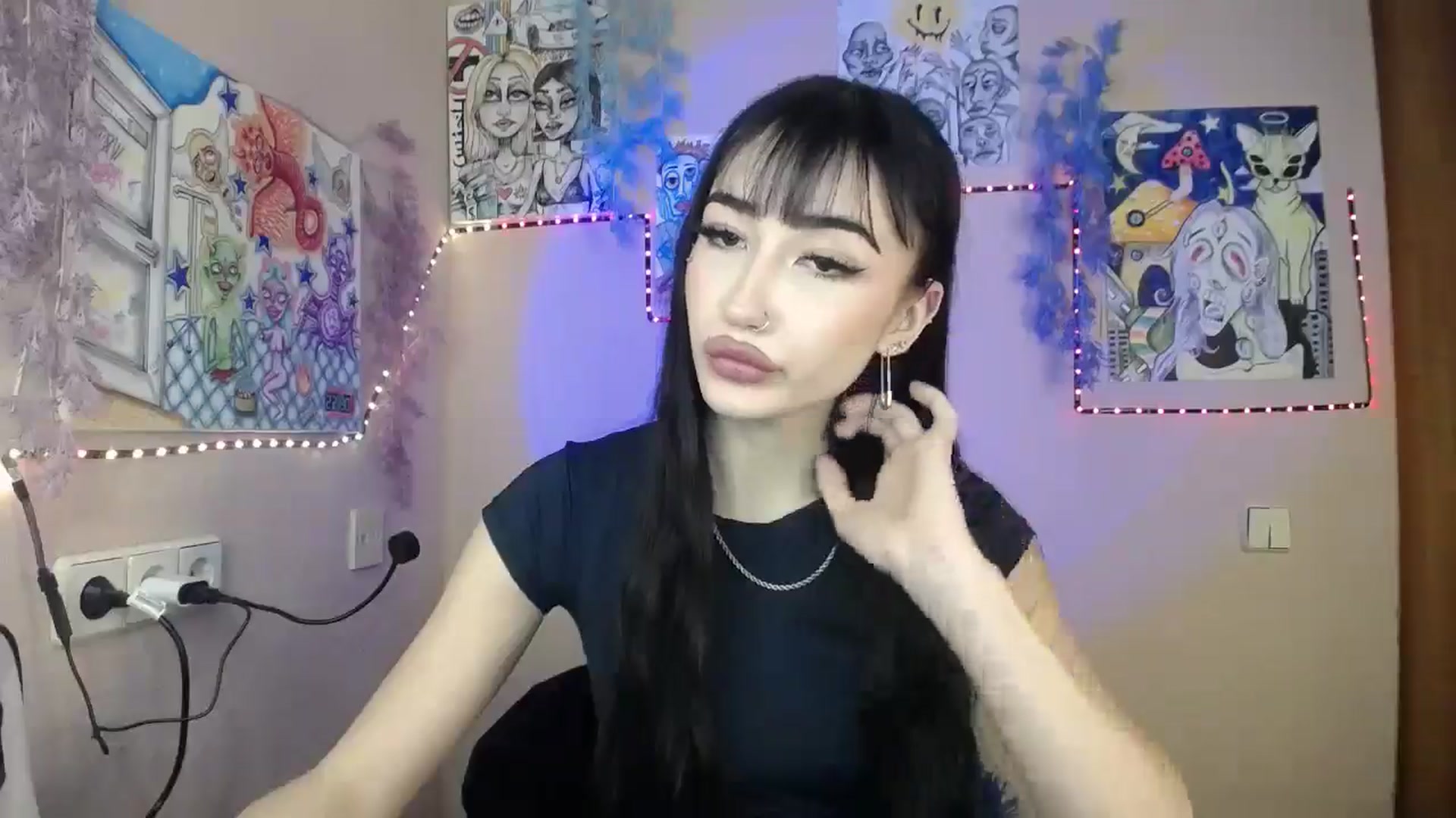 Gallery image thumbnail from Young_Evil's myfreecams stream on, 02/17/2026, 16:16 image 16 of 20