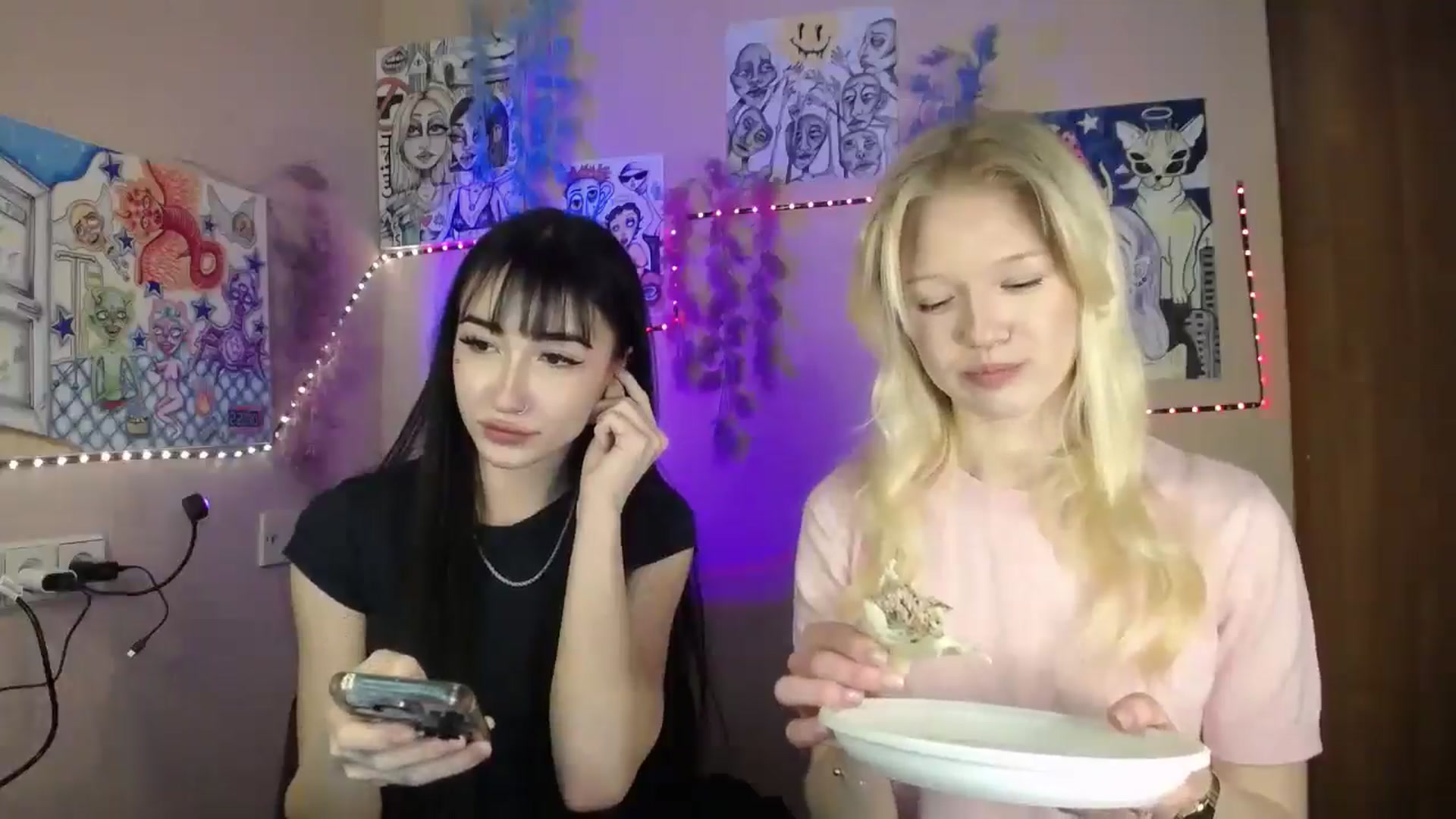 Gallery image thumbnail from Young_Evil's myfreecams stream on, 02/18/2026, 17:19 image 18 of 20