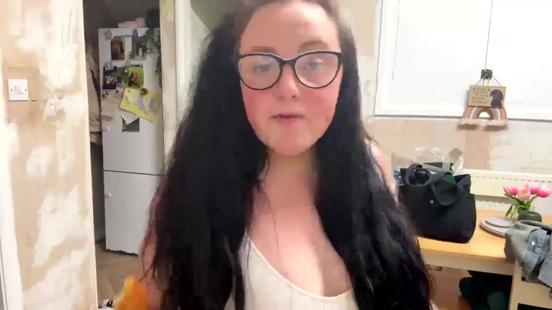 Gallery image thumbnail from Youngslut01's myfreecams stream on, 04/15/2025, 19:45 image 16 of 20