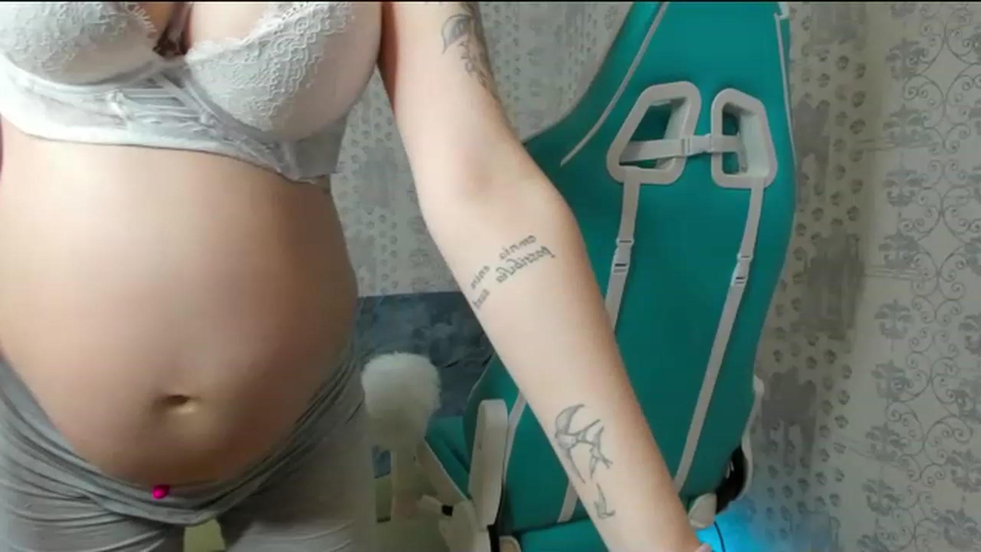 Gallery image thumbnail from YourAnnabell's myfreecams stream on, 11/17/2022, 13:20 image 7 of 20