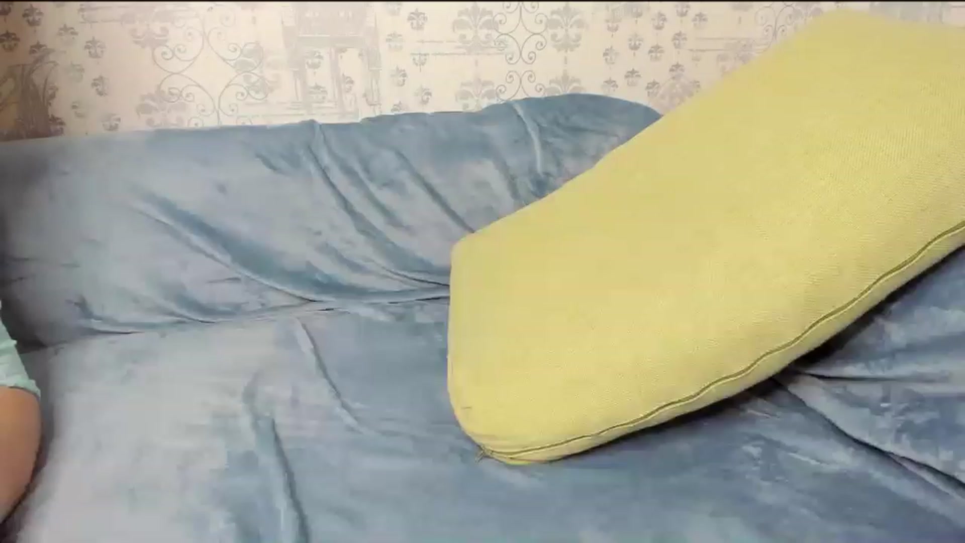 Gallery image thumbnail from YourAnnabell's myfreecams stream on, 11/28/2022, 24:44 image 2 of 20