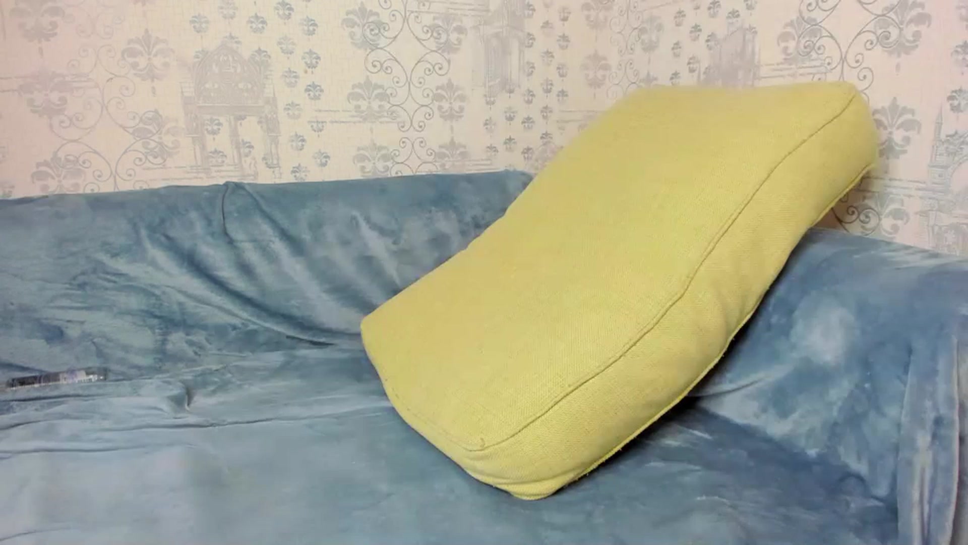 Gallery image thumbnail from YourAnnabell's myfreecams stream on, 12/12/2022, 12:54 image 1 of 20