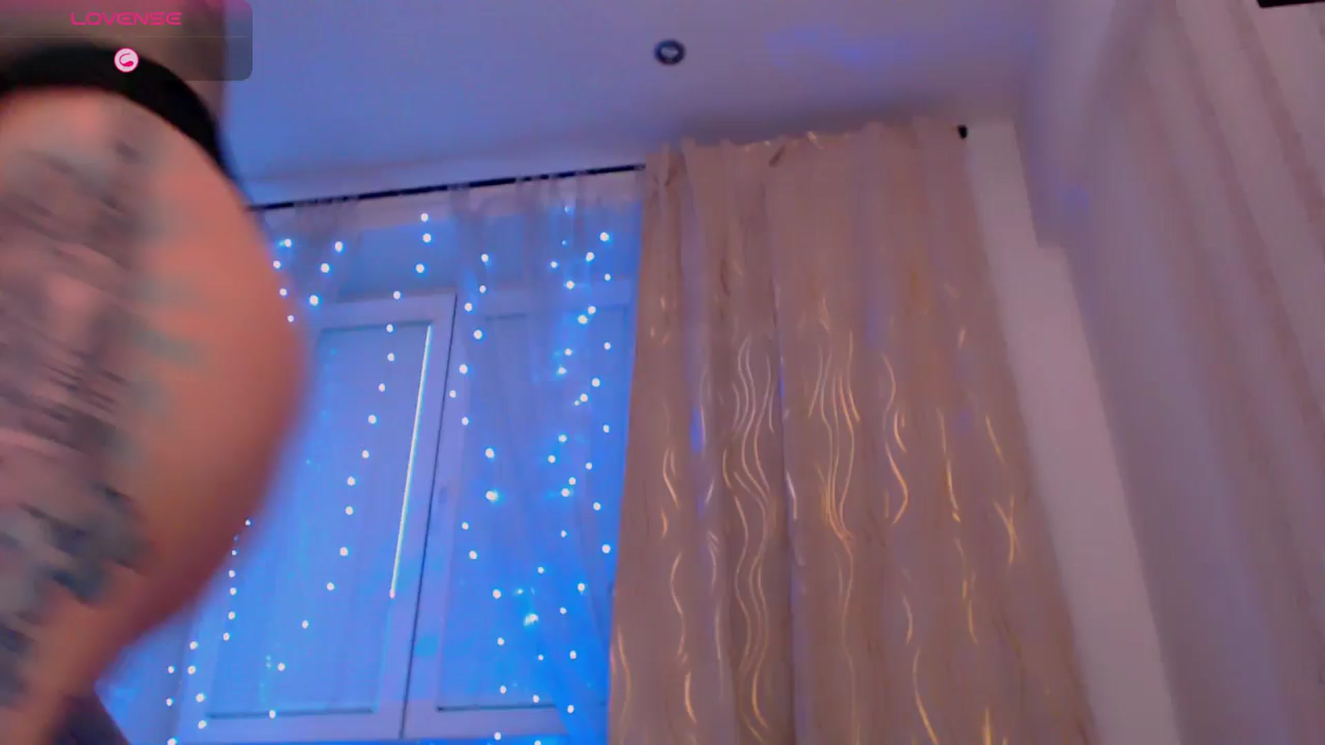 Gallery image thumbnail from YourArielXXX's myfreecams stream on, 05/19/2025, 18:47 image 13 of 20