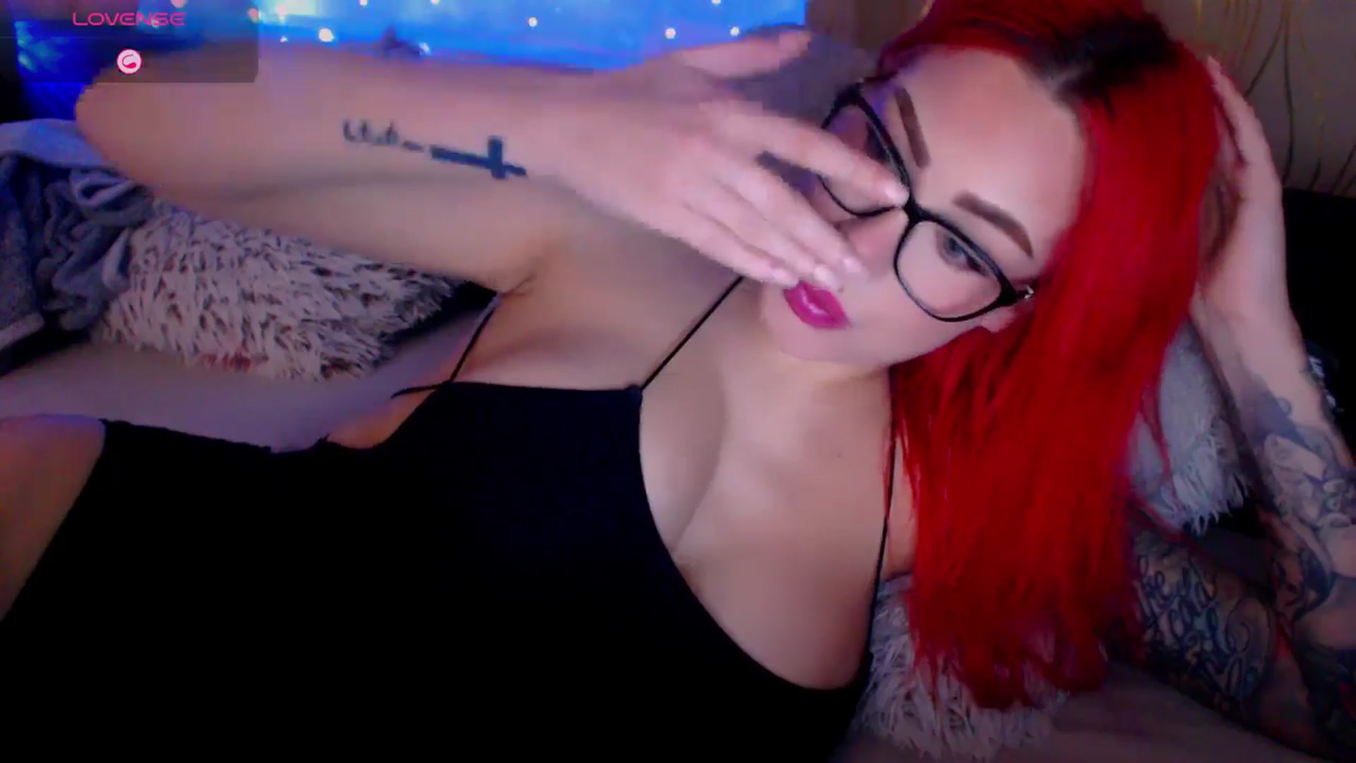 Gallery image thumbnail from YourArielXXX's myfreecams stream on, 05/31/2025, 21:04 image 7 of 20