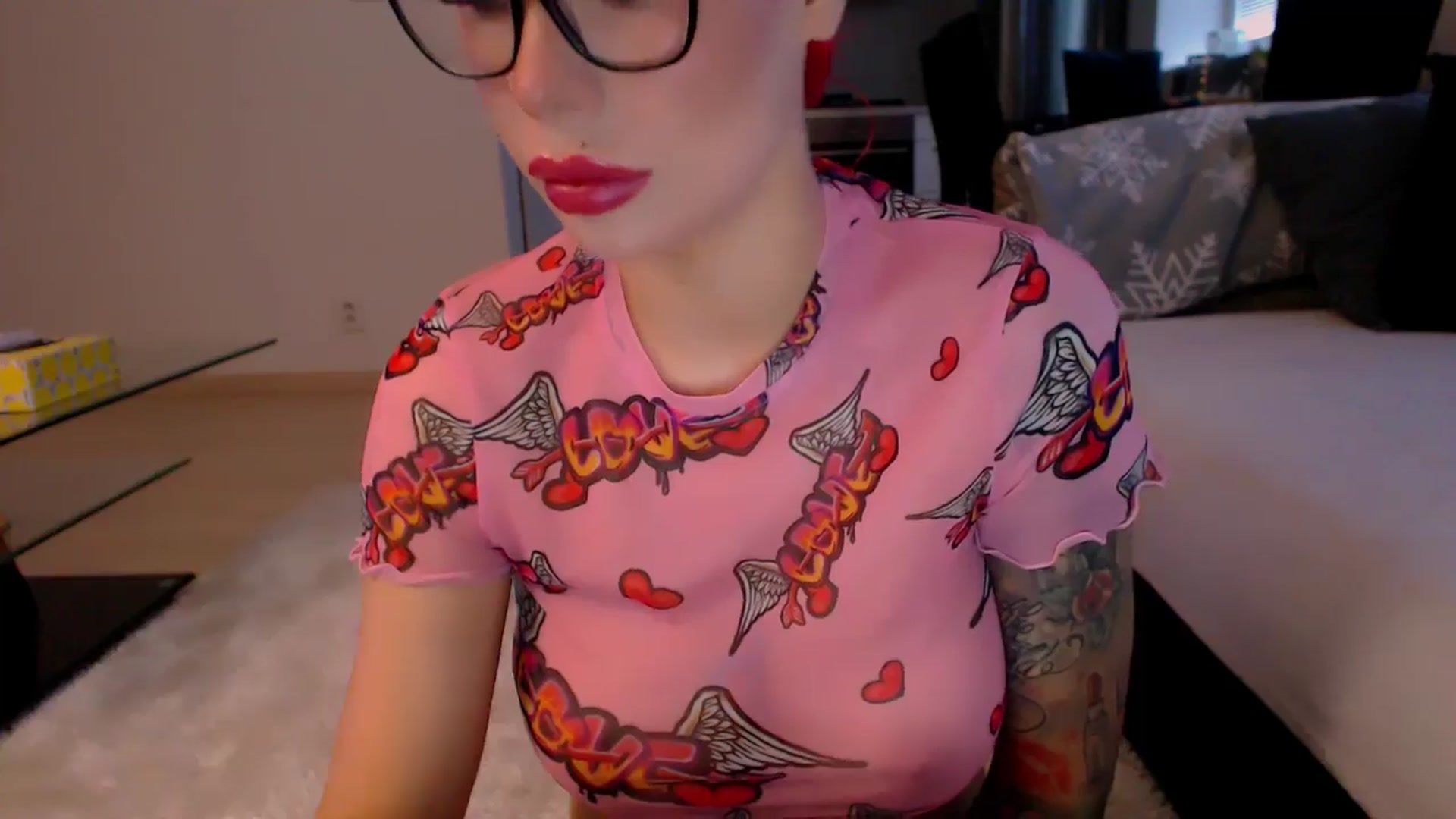 Gallery image thumbnail from YourArielXXX's myfreecams stream on, 06/08/2025, 18:26 image 5 of 20