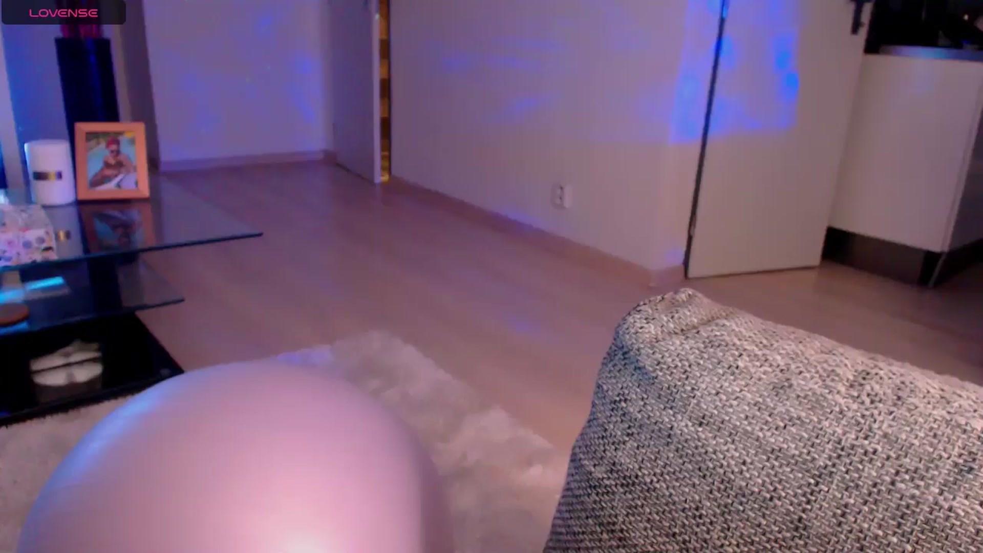 Gallery image thumbnail from YourArielXXX's myfreecams stream on, 06/13/2025, 19:57 image 14 of 20