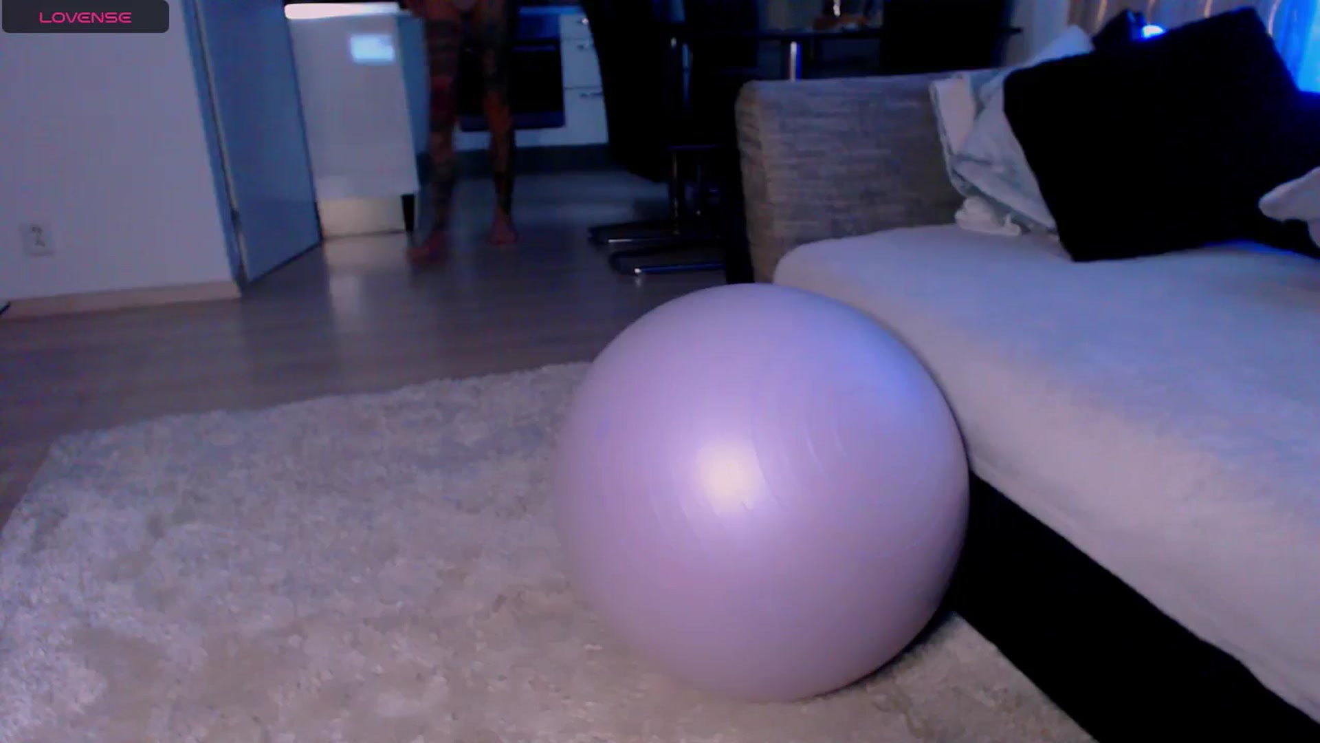 Gallery image thumbnail from YourArielXXX's myfreecams stream on, 09/10/2025, 16:11 image 13 of 20
