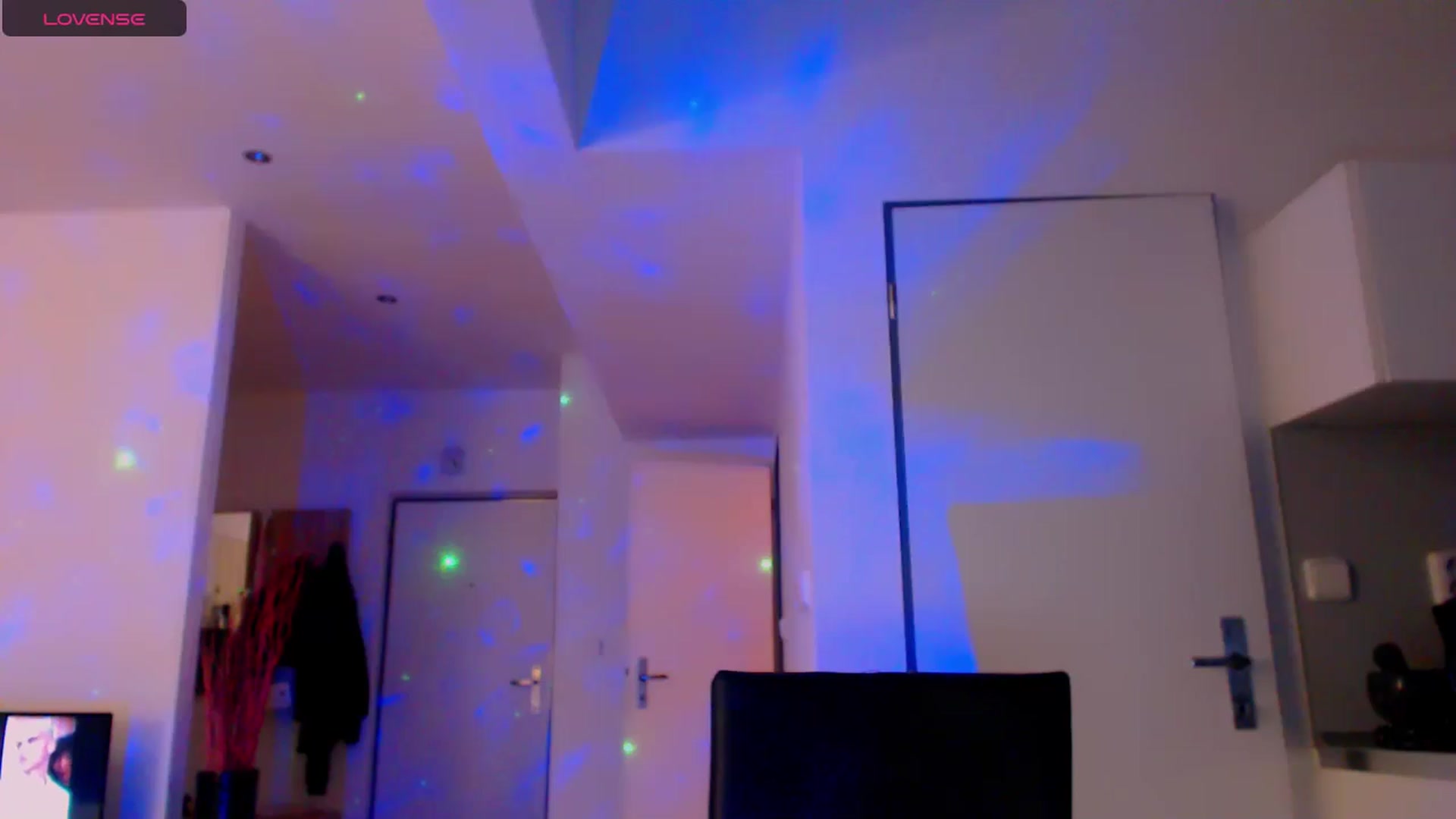 Gallery image thumbnail from YourArielXXX's myfreecams stream on, 10/13/2025, 16:08 image 12 of 20