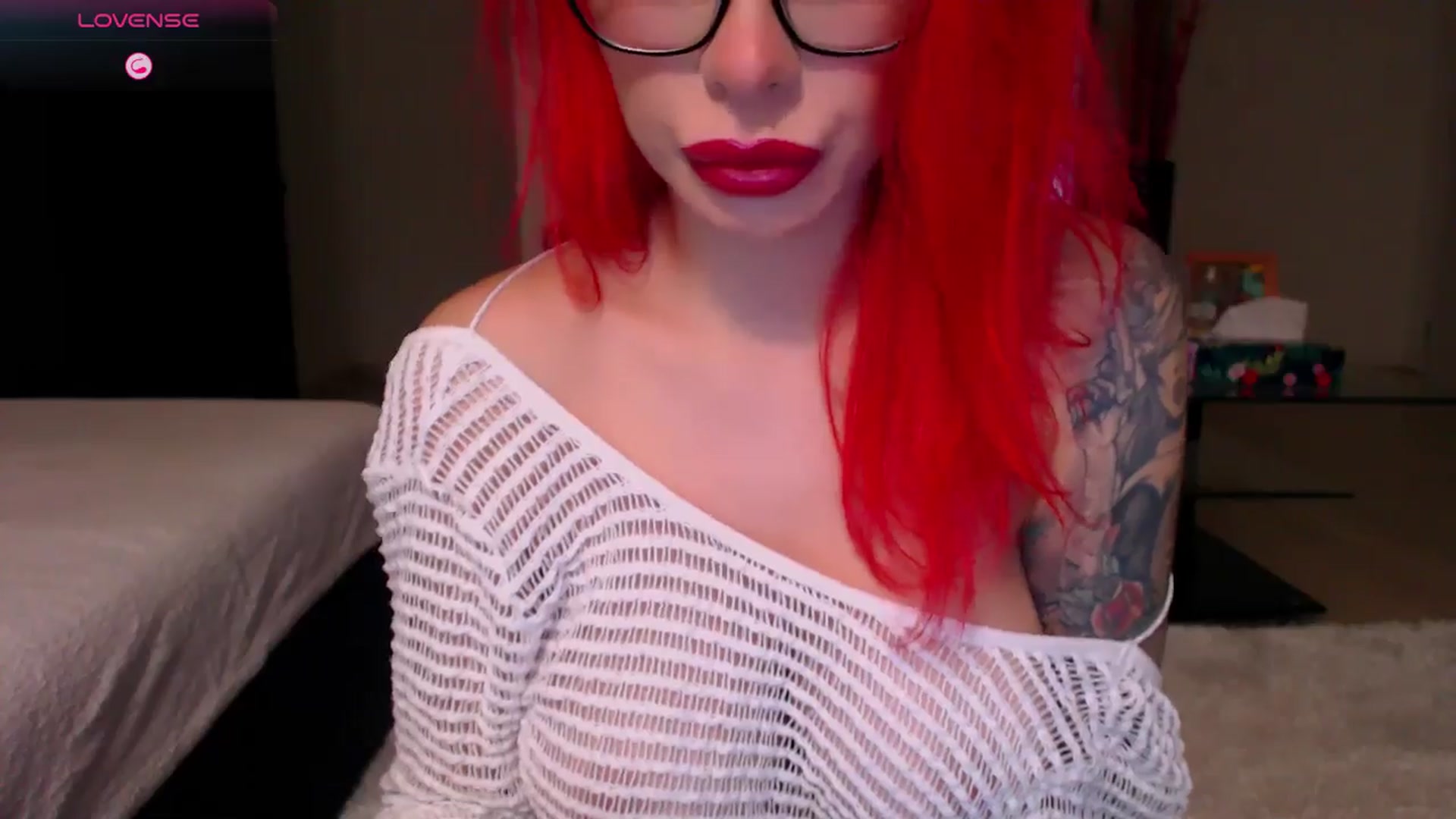 Gallery image thumbnail from YourArielXXX's myfreecams stream on, 11/17/2025, 19:32 image 14 of 20