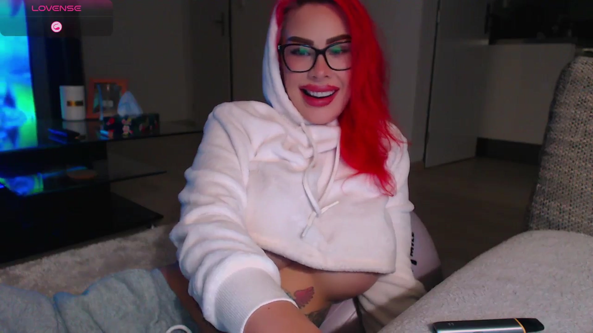 Gallery image thumbnail from YourArielXXX's myfreecams stream on, 11/26/2025, 16:53 image 13 of 20