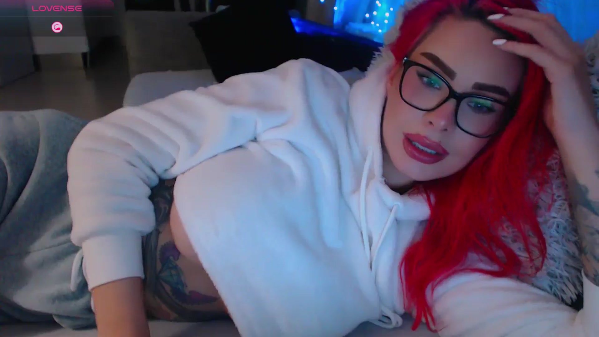 Gallery image thumbnail from YourArielXXX's myfreecams stream on, 11/26/2025, 19:26 image 12 of 20