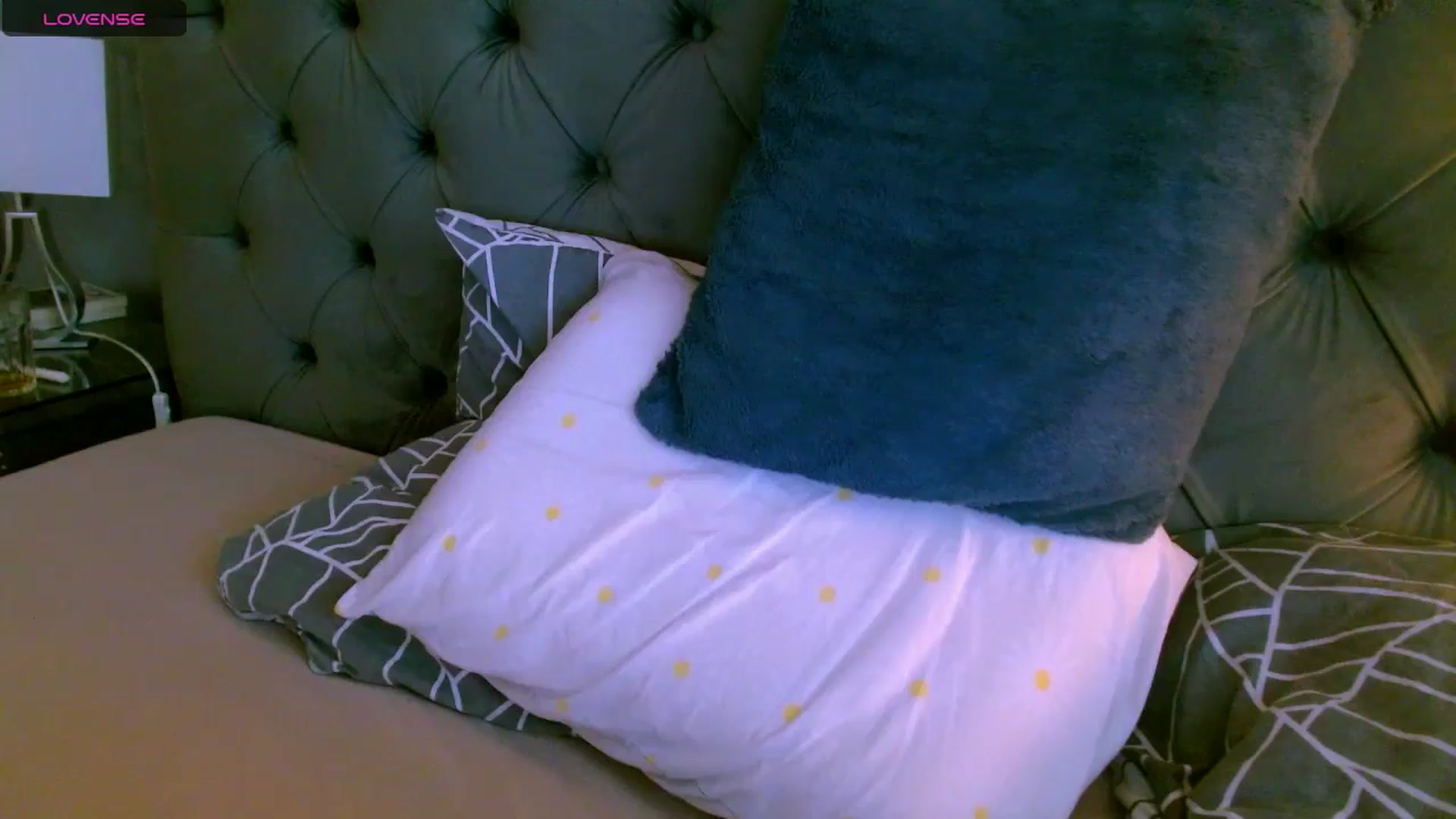 Gallery image thumbnail from YourArielXXX's myfreecams stream on, 05/10/2026, 17:12 image 15 of 20