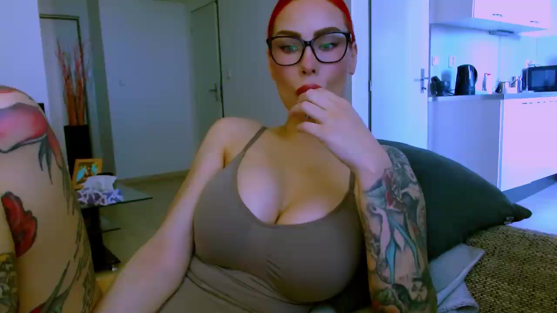 Gallery image thumbnail from YourArielXXX's myfreecams stream on, 05/29/2026, 12:15 image 1 of 20