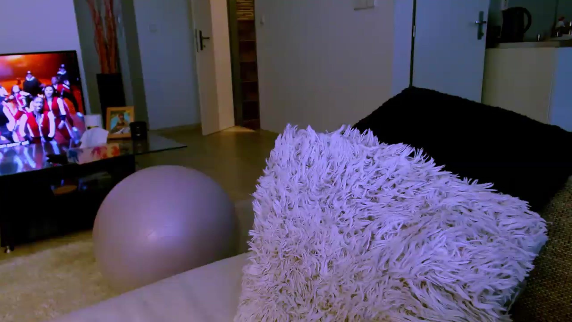 Gallery image thumbnail from YourArielXXX's myfreecams stream on, 06/05/2026, 14:02 image 13 of 20
