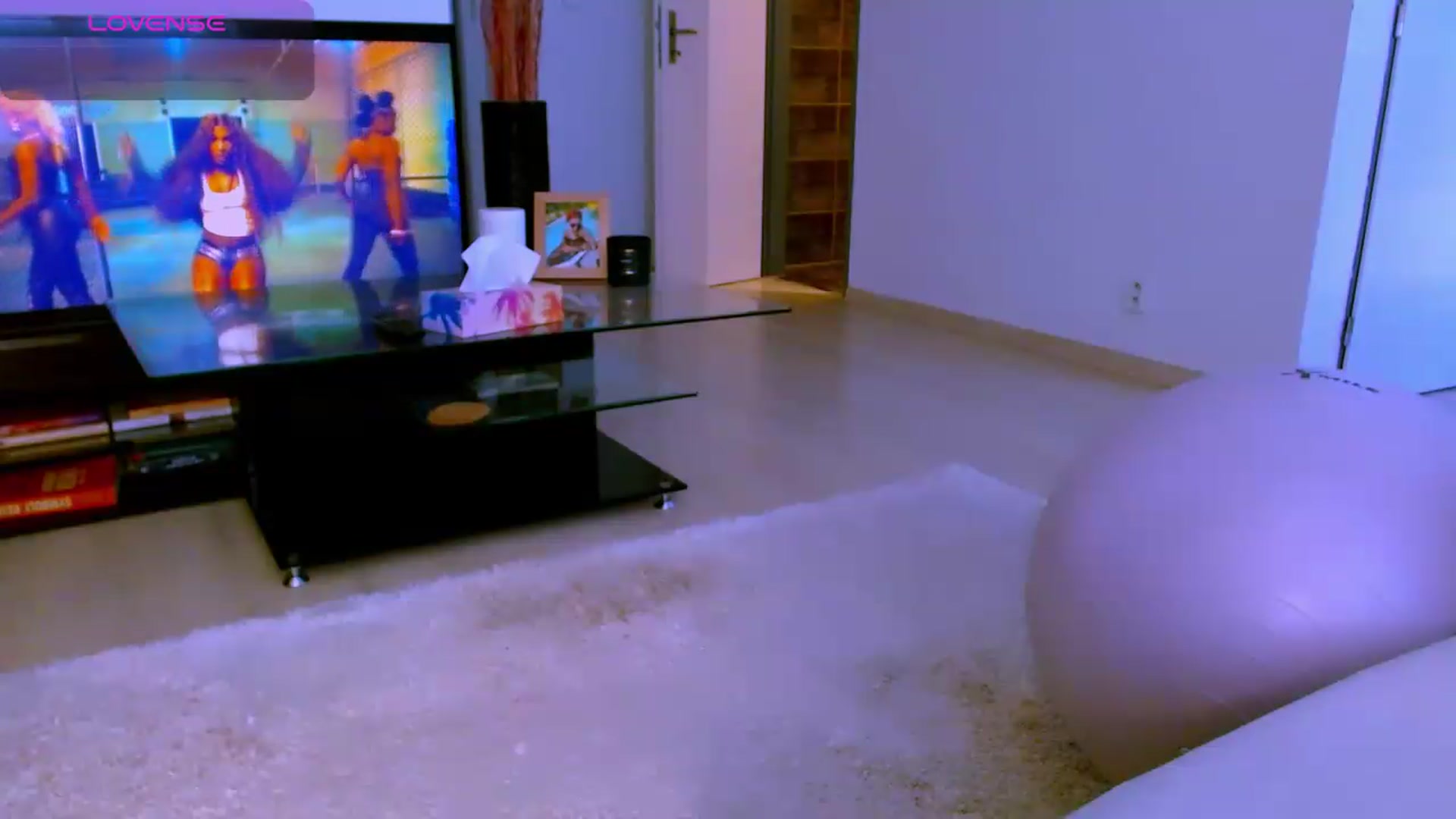 Gallery image thumbnail from YourArielXXX's myfreecams stream on, 06/06/2026, 16:29 image 11 of 20