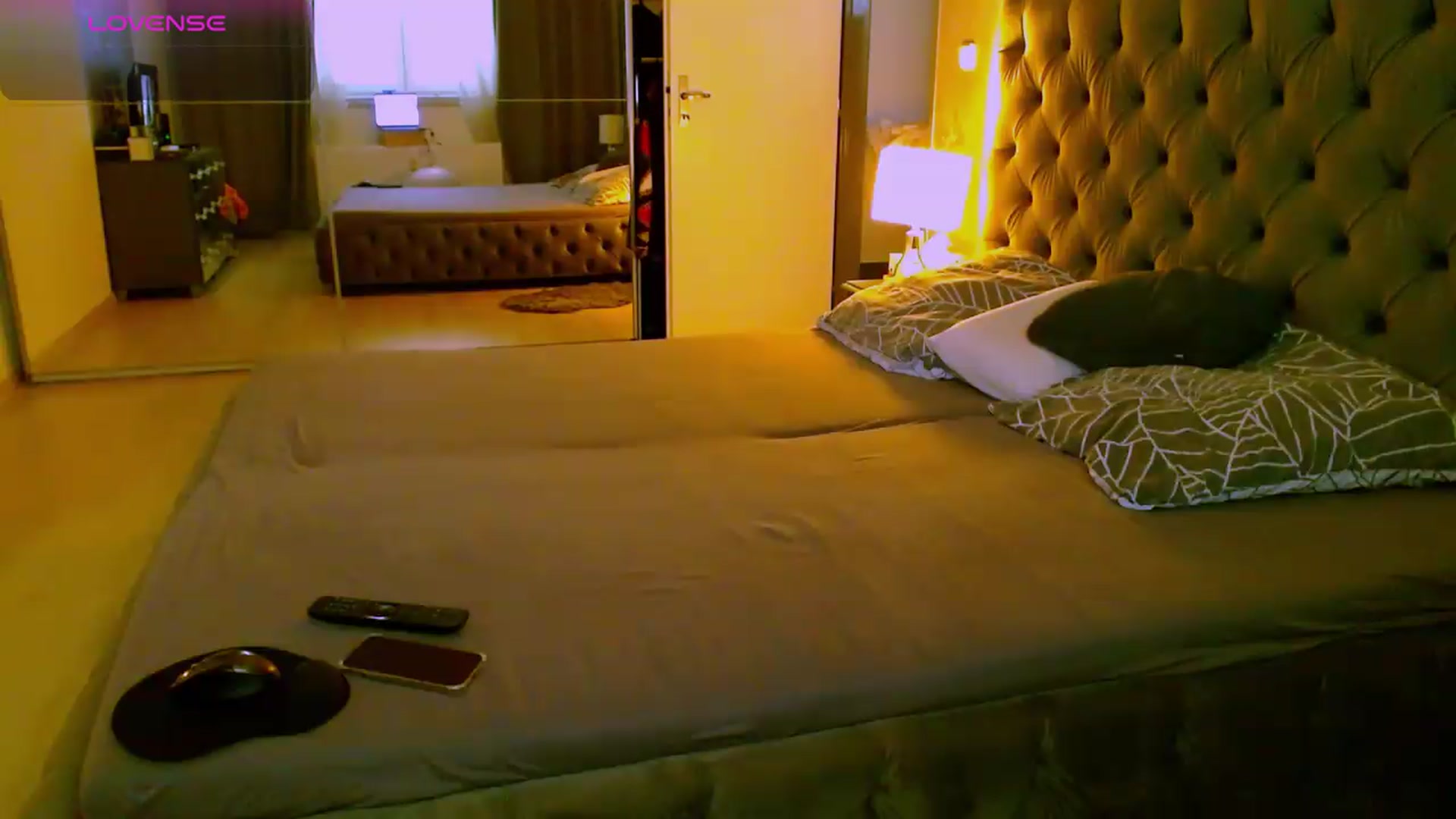 Gallery image thumbnail from YourArielXXX's myfreecams stream on, 06/09/2026, 15:20 image 6 of 20
